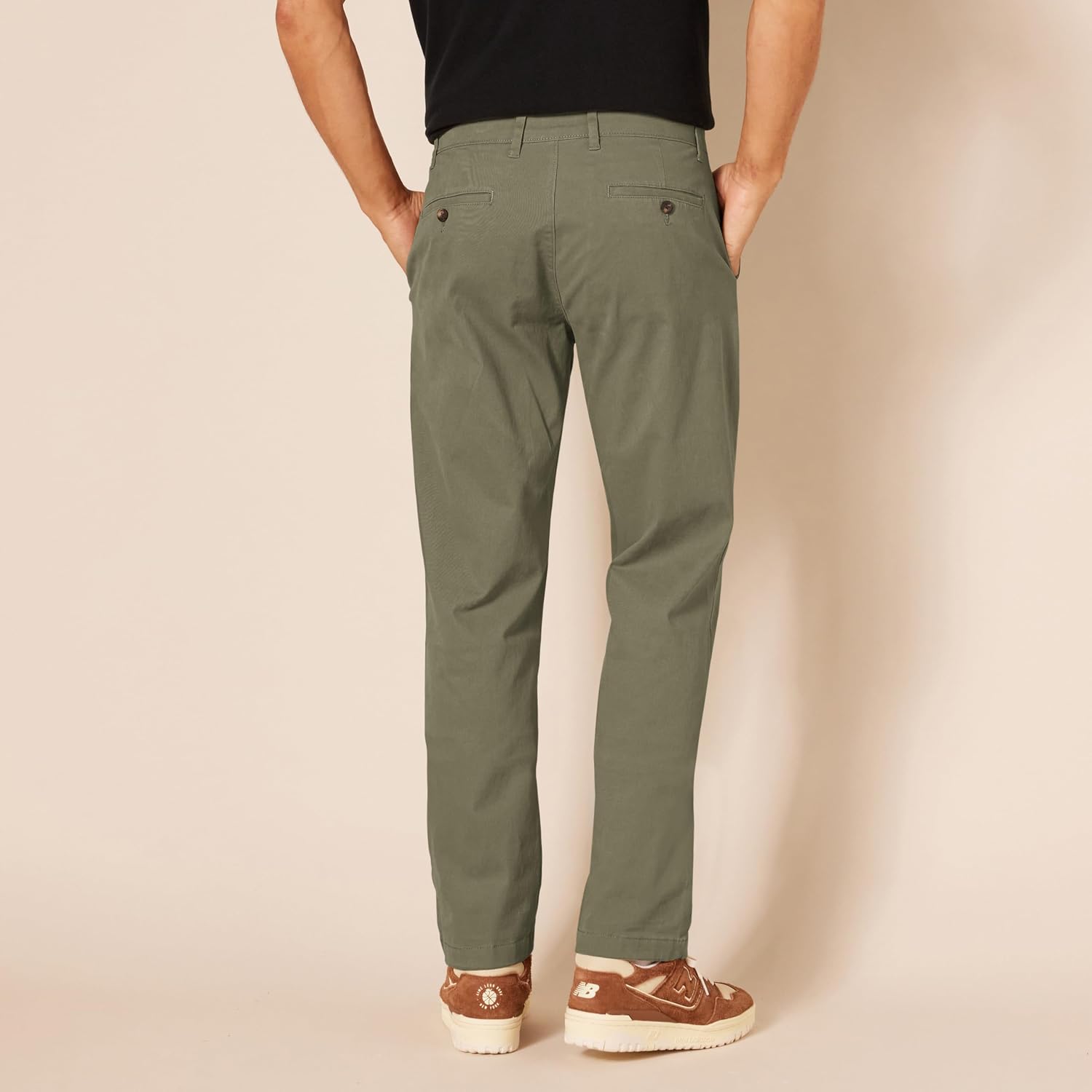 Detalle 2 de Amazon Essentials pantalon chino extensible 42