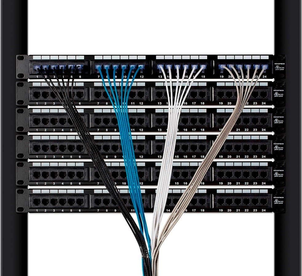 Detalle 1 de Monoprice Cat6A Ethernet patch cable, 6-inch