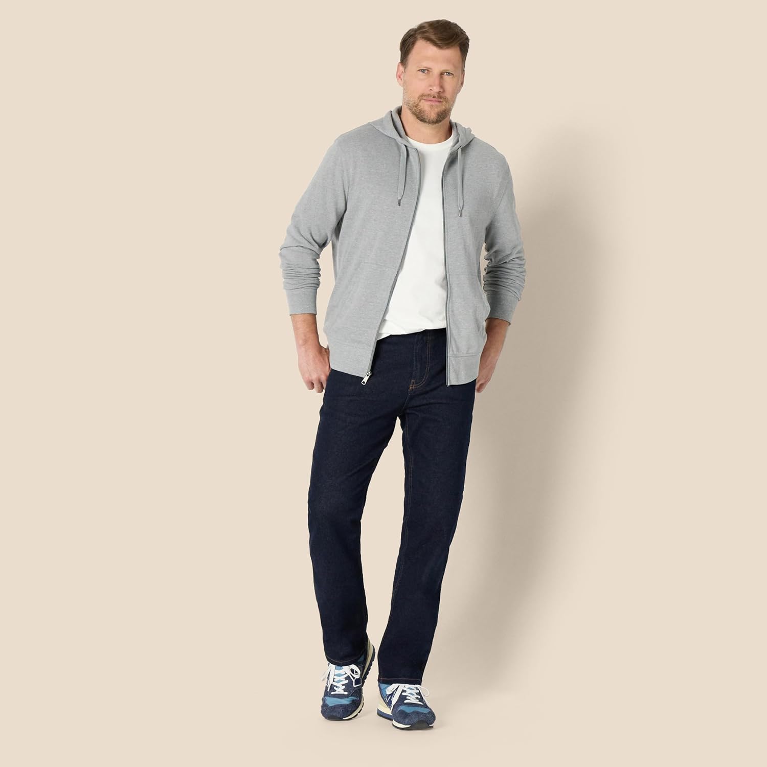 Thumbnail 4 de Amazon Essentials Uomo felpa leggera con cappuccio in French terry e zip integrale