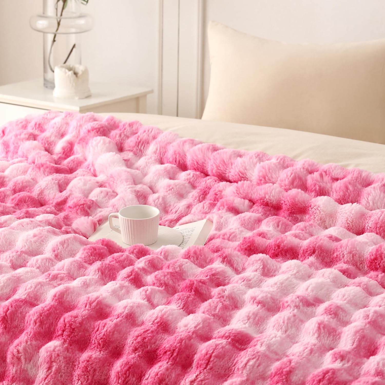 Detalle de COOVA Faux Fur Throw Blanket for Couch (50x60 Inches) in Tie Dye Pink