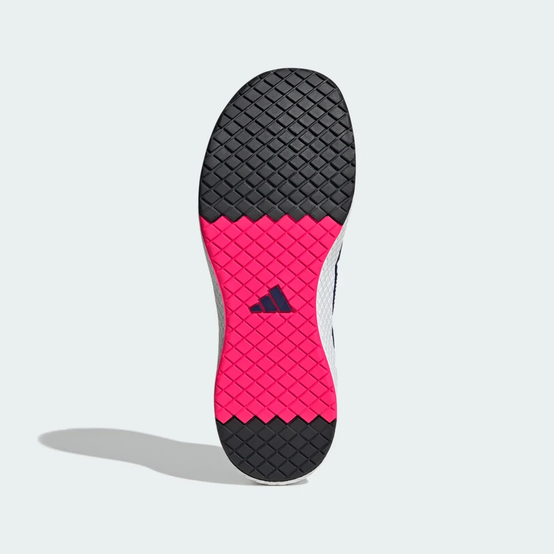 Detalle de Zapatilla de halterofilia The Total de Adidas: ¿vale la pena para tu entrenamiento?