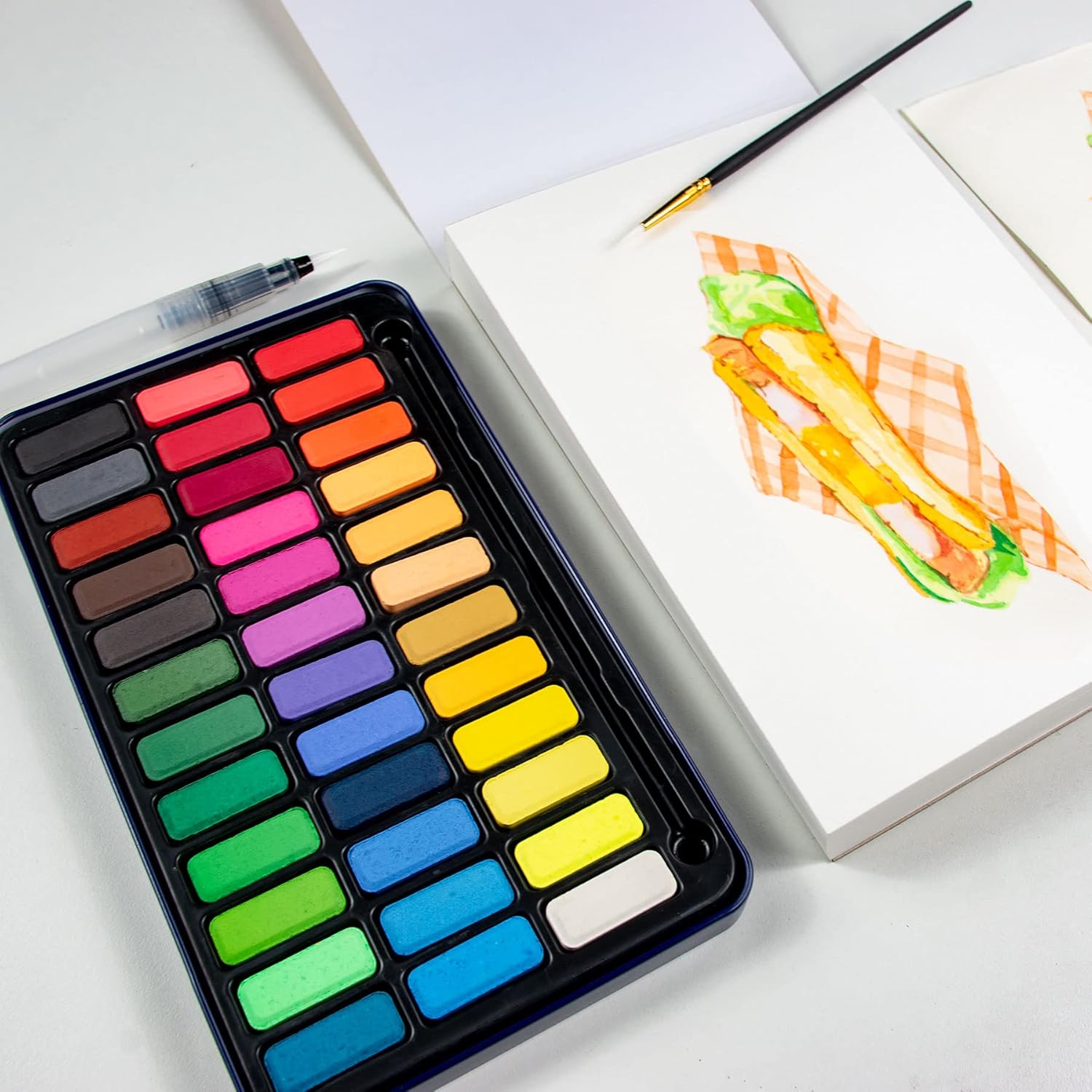 Detalle de STATIONERY ISLAND Watercolour Paint Set Pro — 36 Full Pan in Portable Travel Tin