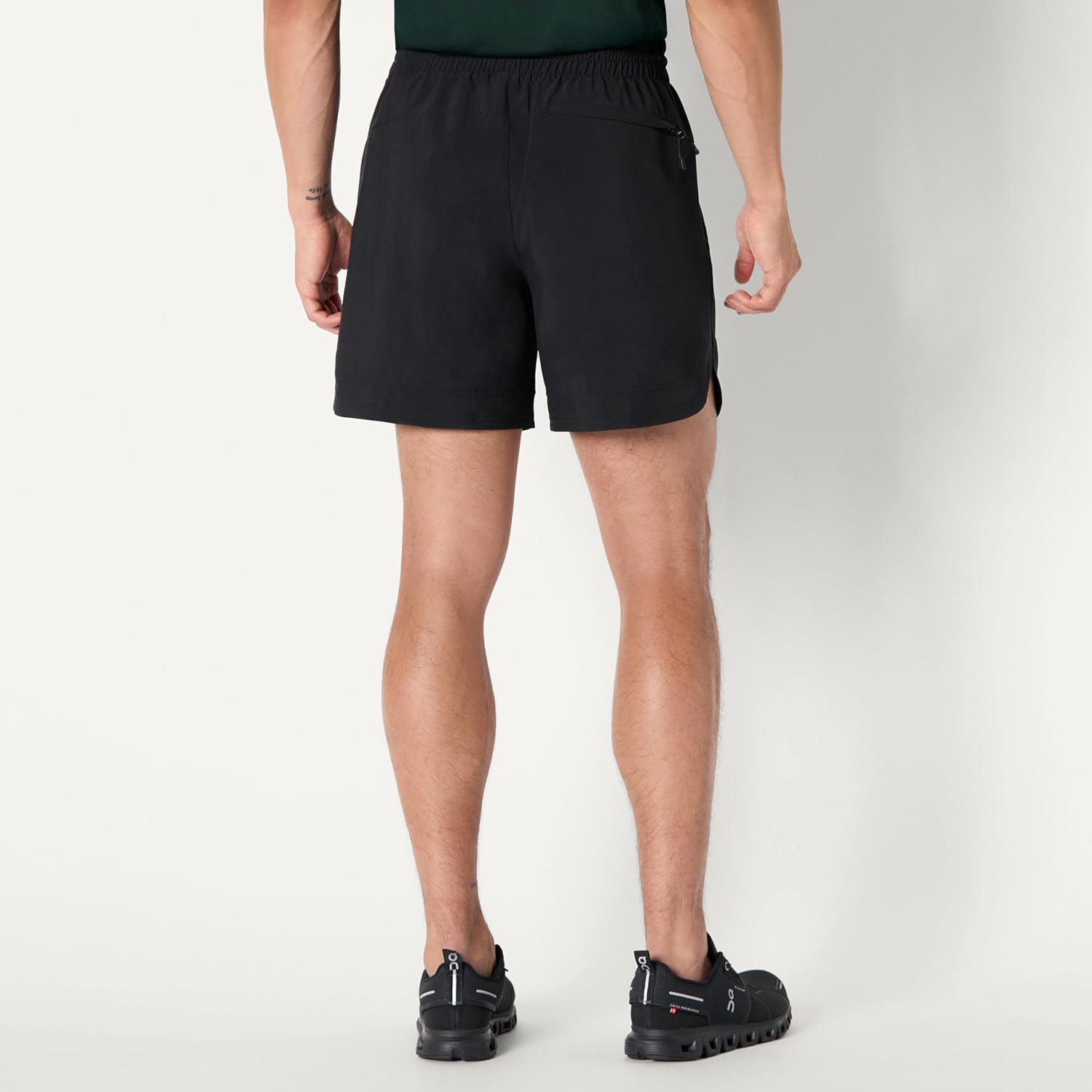 Thumbnail 2 de Amazon Essentials Men's Athletic Performance Stretch Contrast Woven Gym Short, 6" Inseam