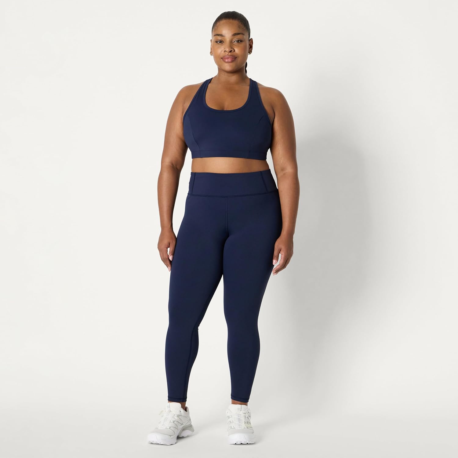 Thumbnail 6 de Amazon Essentials Women’s Active Total Train Medium Support Racerback Sports Bra