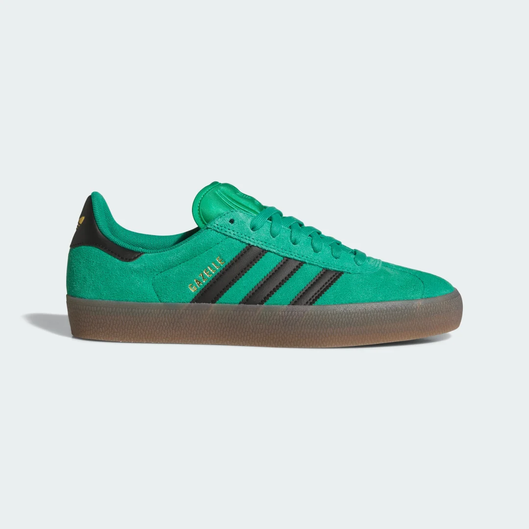 Detalle de Zapatilla Gazelle ADV de Adidas: estilo clásico con enfoque urbano