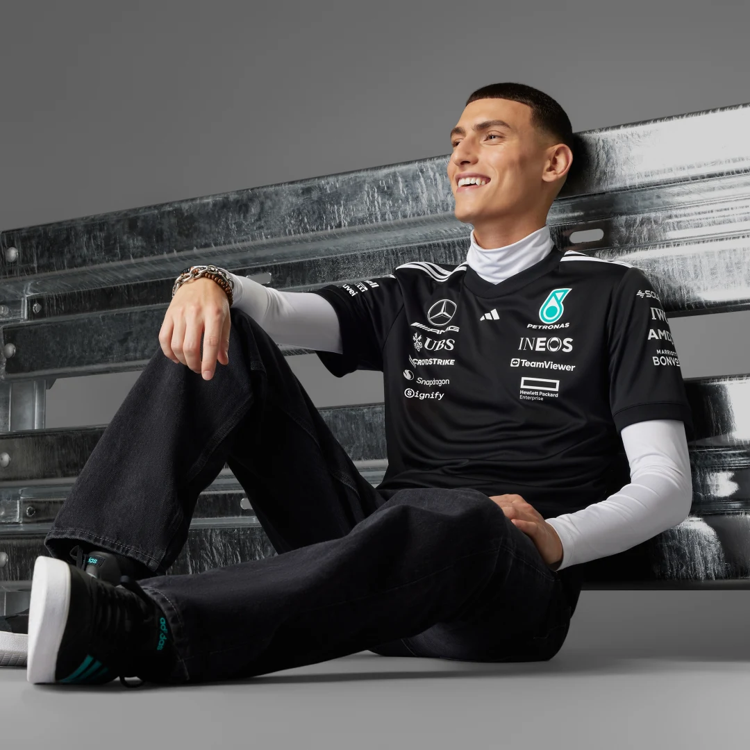 Detalle 2 de CAMISETA MERCEDES - AMG PETRONAS FORMULA ONE TEAM DRIVER de Adidas