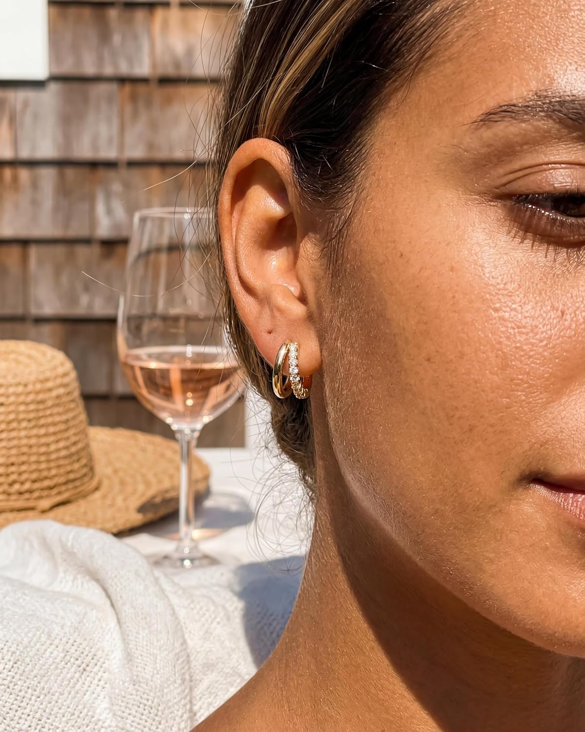 Detalle de MUMREUES Ohrringe Gold Creolen 14K vergoldet mit Zirkonia (Huggie-Stecker, hypoallergen, wasserfest)