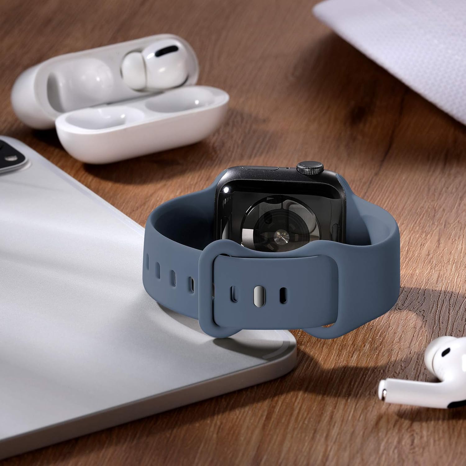 Detalle 2 de CeMiKa Apple Watch strap 45mm soft silicone band