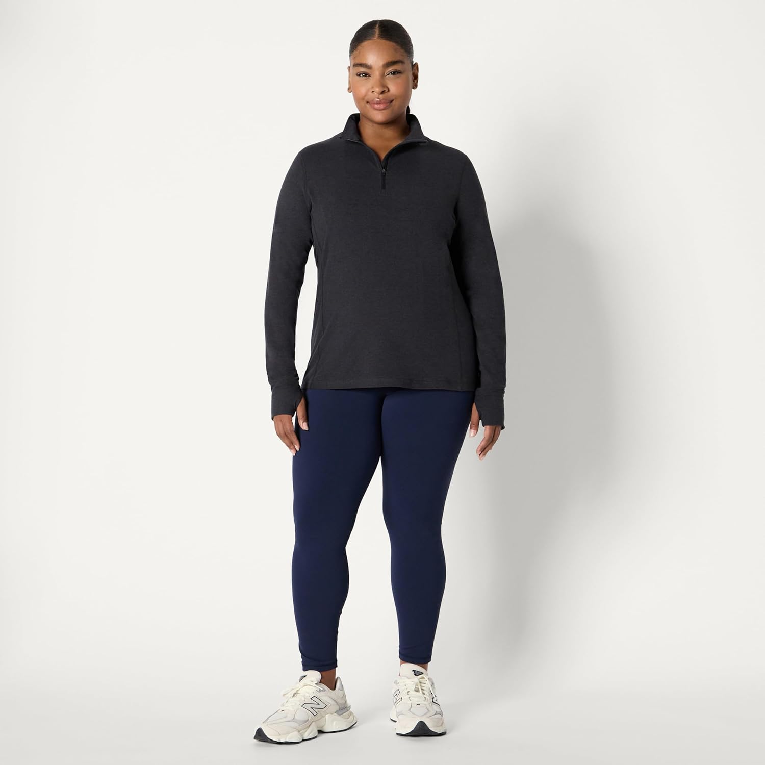 Thumbnail 6 de Amazon Essentials Women's Athletic Soft Performance Lightweight Quarter-Zip Long Sleeve Top