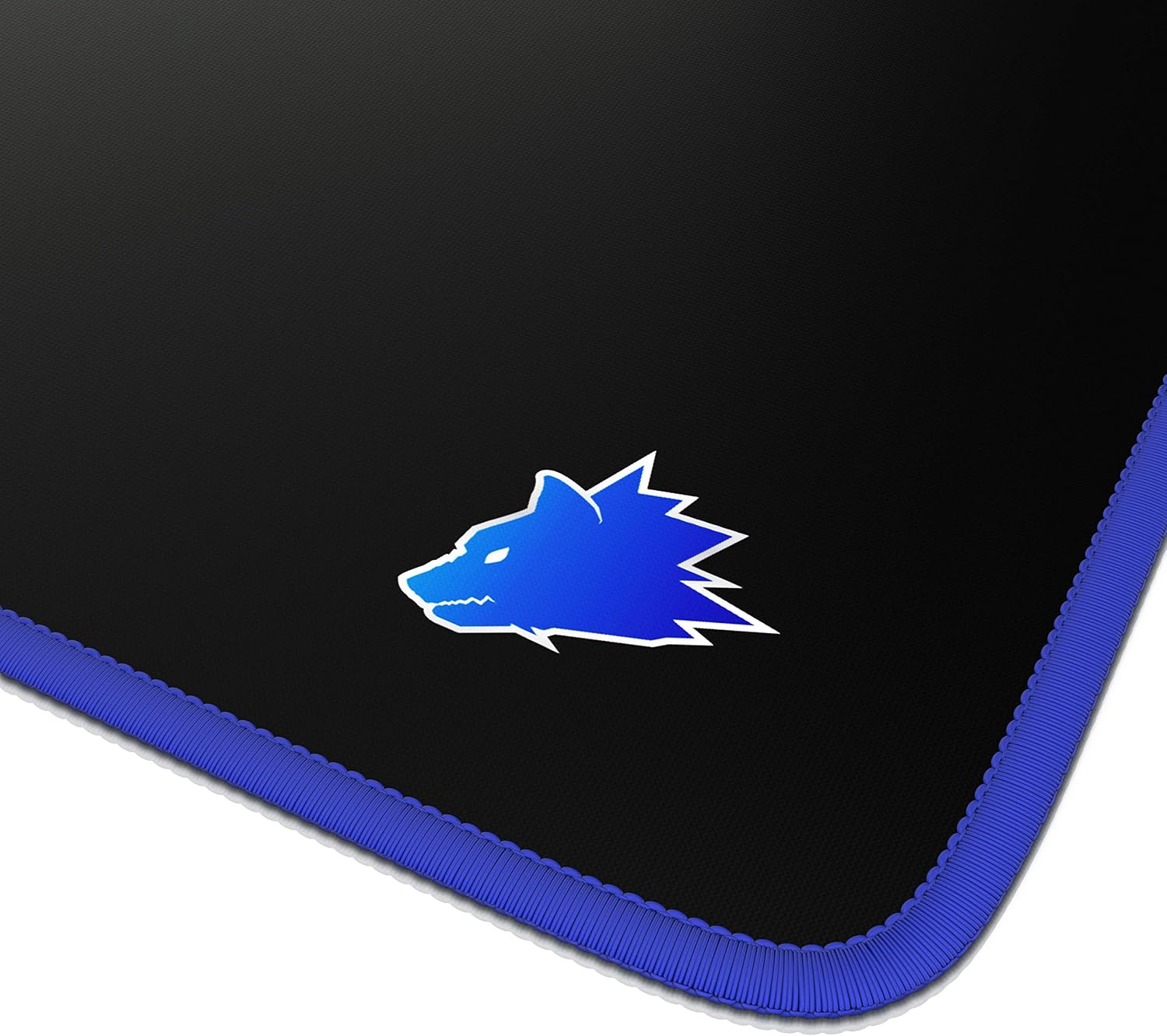 Detalle 2 de CSL Übergröße Gaming-Mauspad Titanwolf (1200 x 600 mm) – XXXL Unterlage für Maus & Tastatur