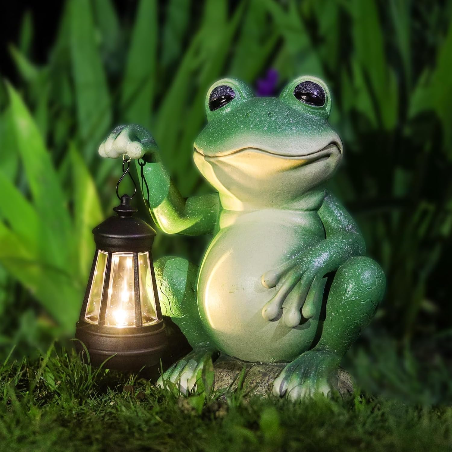 Detalle de Wowlela Solar Frog Statue with Lantern