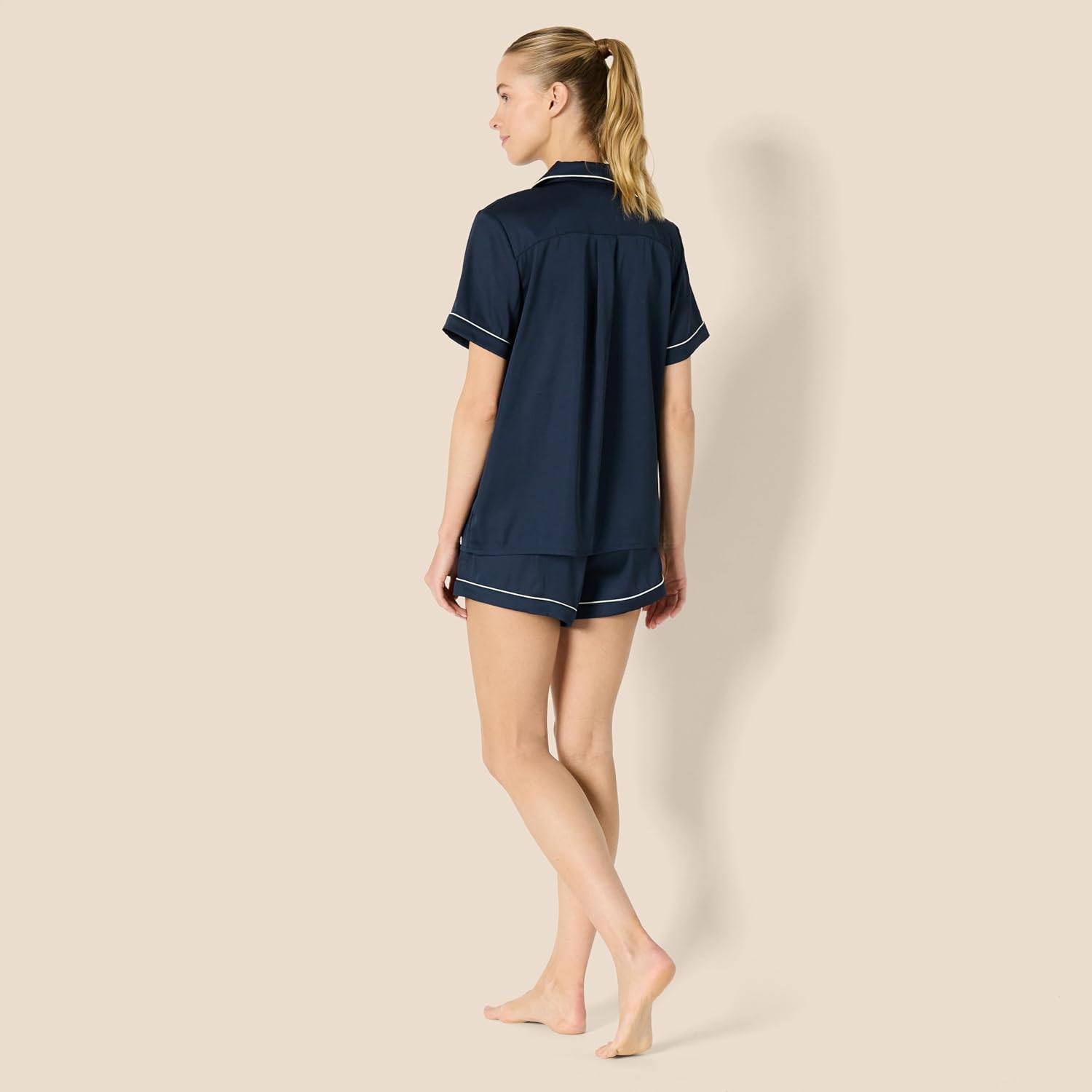 Detalle de Amazon Essentials ensemble pyjama satin