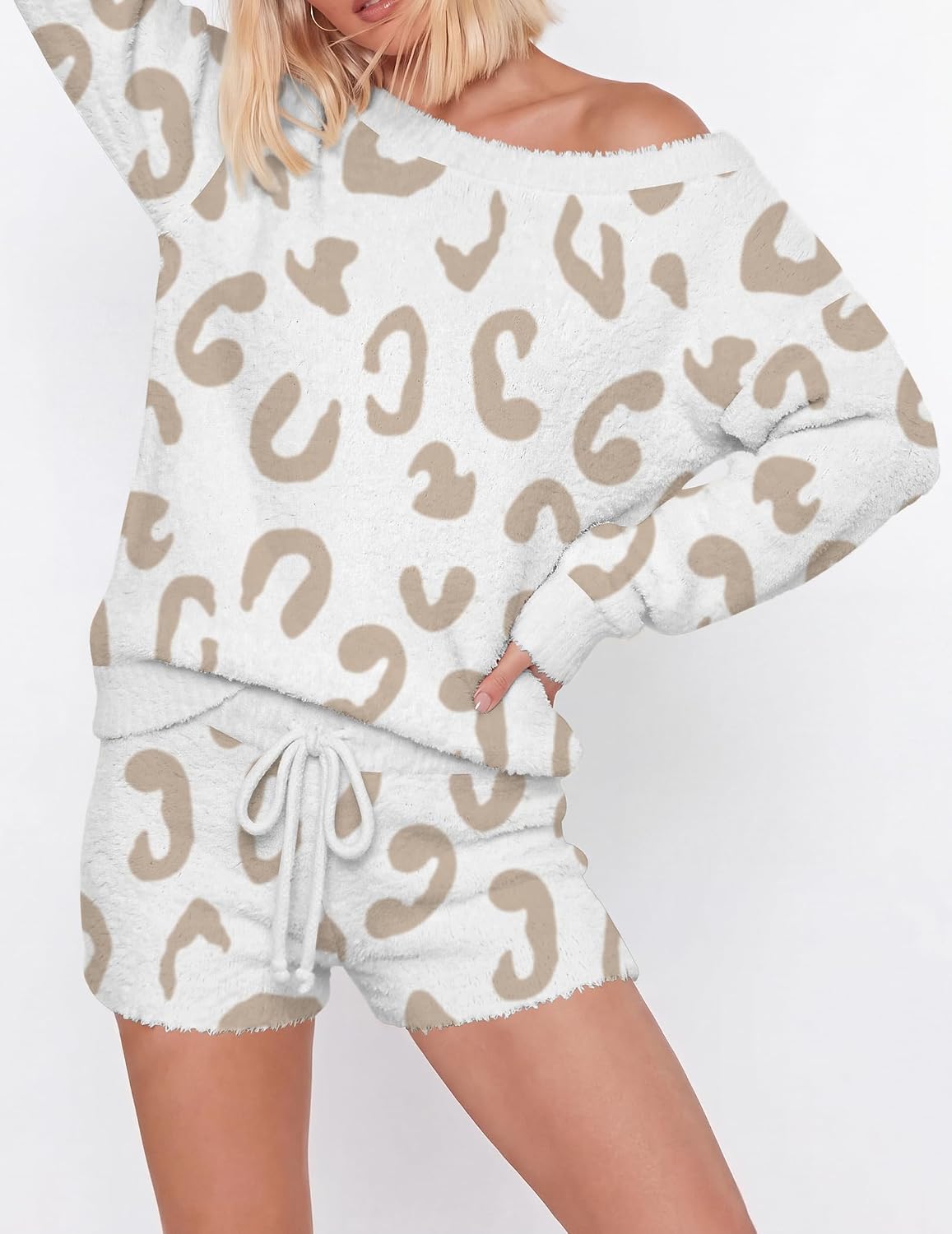 Thumbnail 1 de Ekouaer AMY007303_PAT6_M Fuzzy Fleece Pajama Set with Sweater Top and Shorts