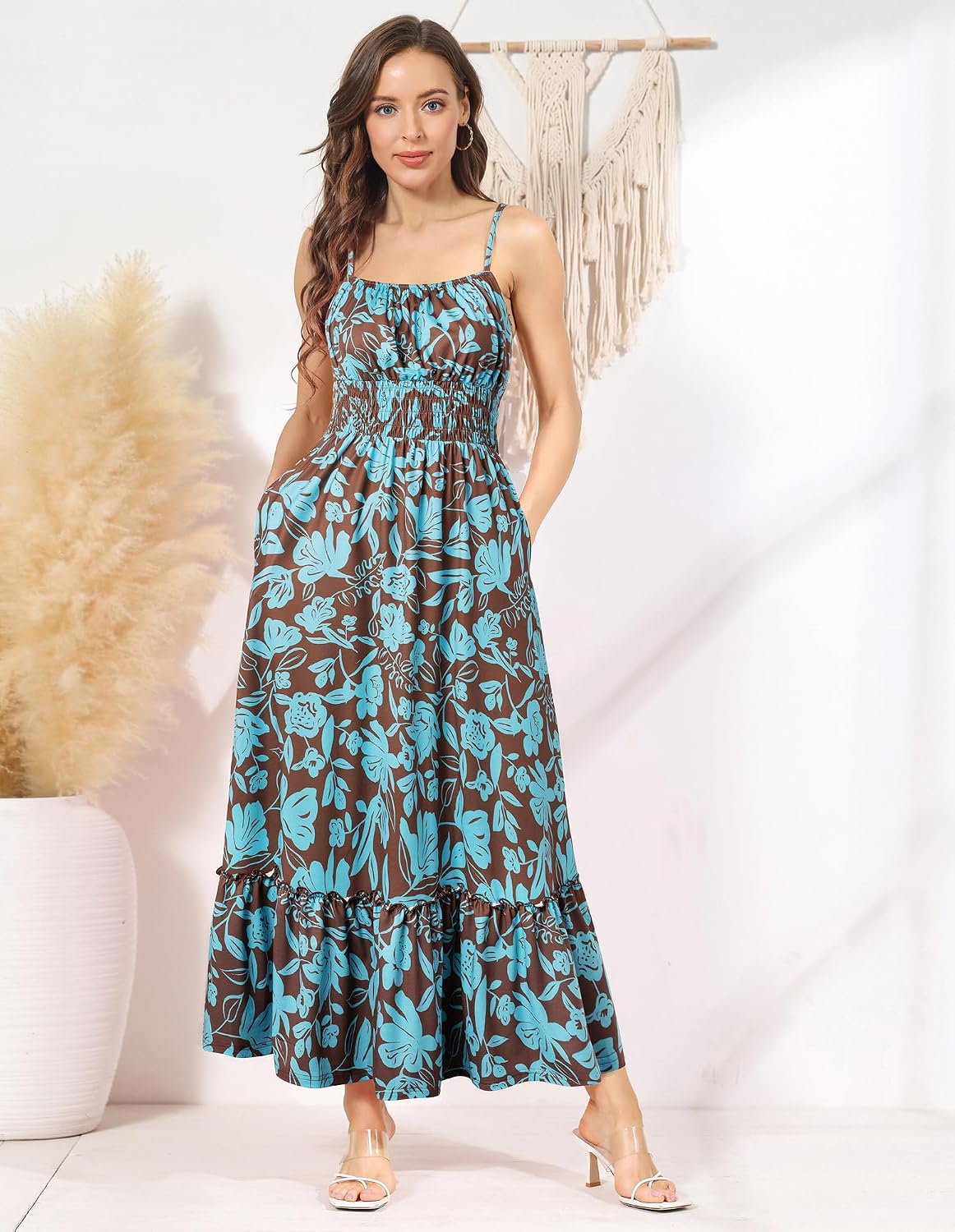 Detalle de GRACE KARIN Summer Dresses for Women 2026 Smocked Floral Maxi Dress with Pockets