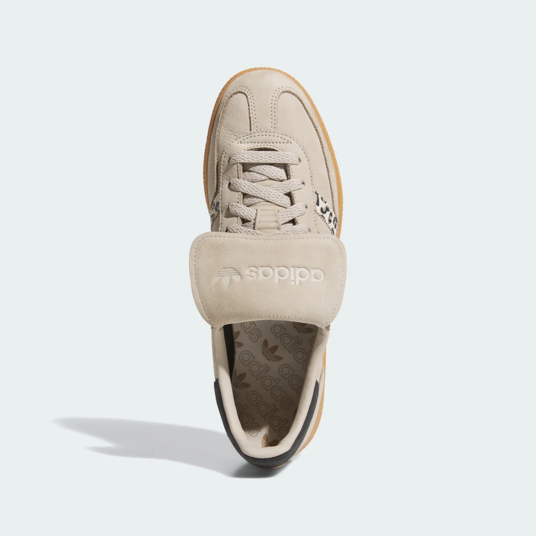 Thumbnail 1 de Adidas Handball Spezial Beige: una opción práctica para el día a día en pistas