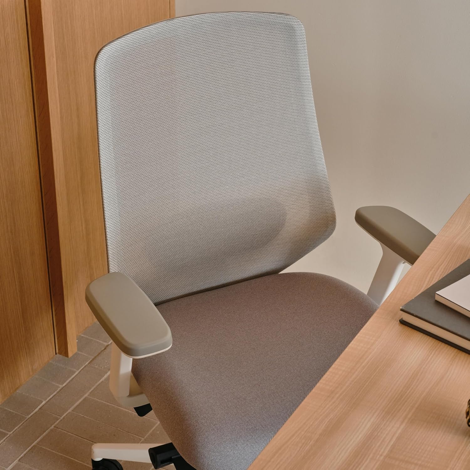 Thumbnail 4 de Branch Ergonomic Chair Pro 14-point adjust