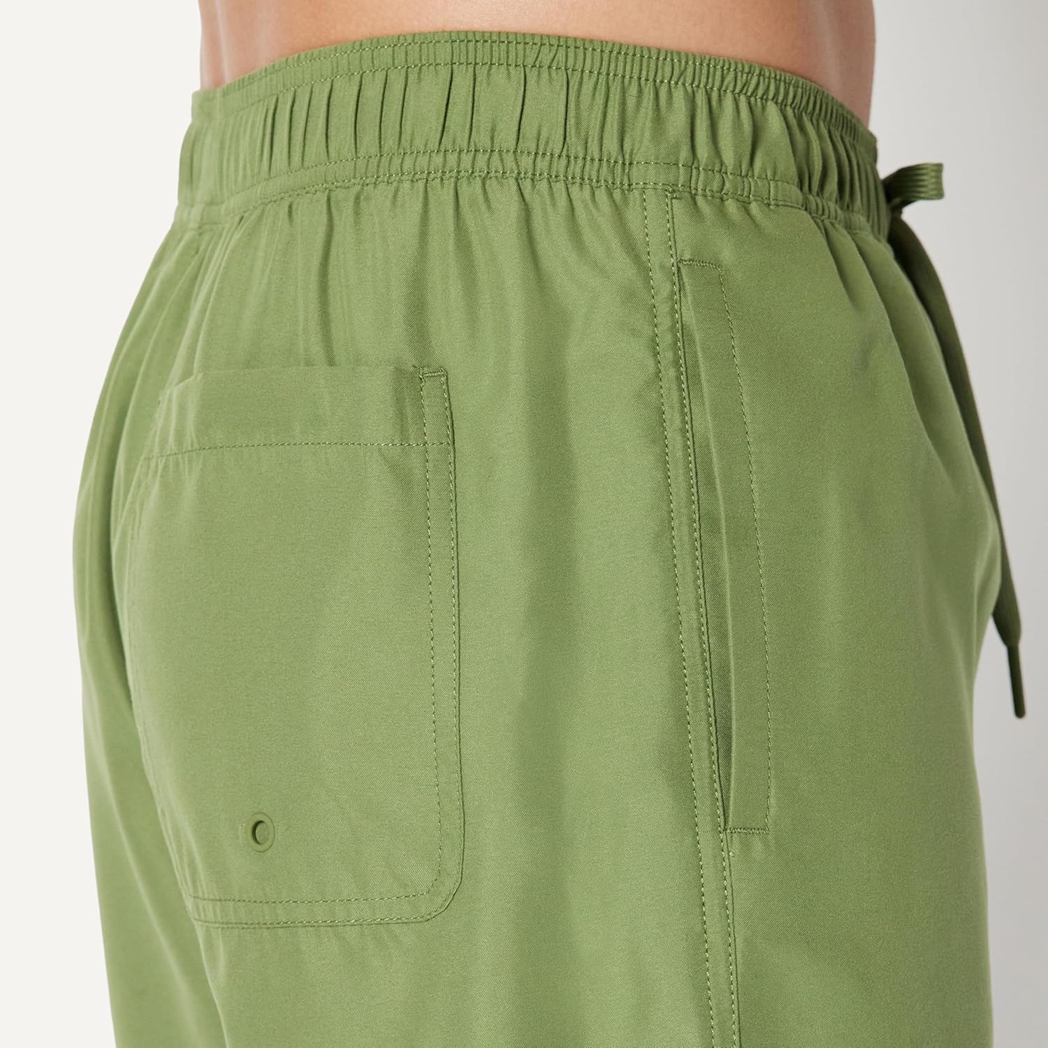 Thumbnail 4 de Amazon Essentials Herren Badeshorts mit Netzfutter, Taschen und Kordelzug – Beinlänge 22,9 cm
