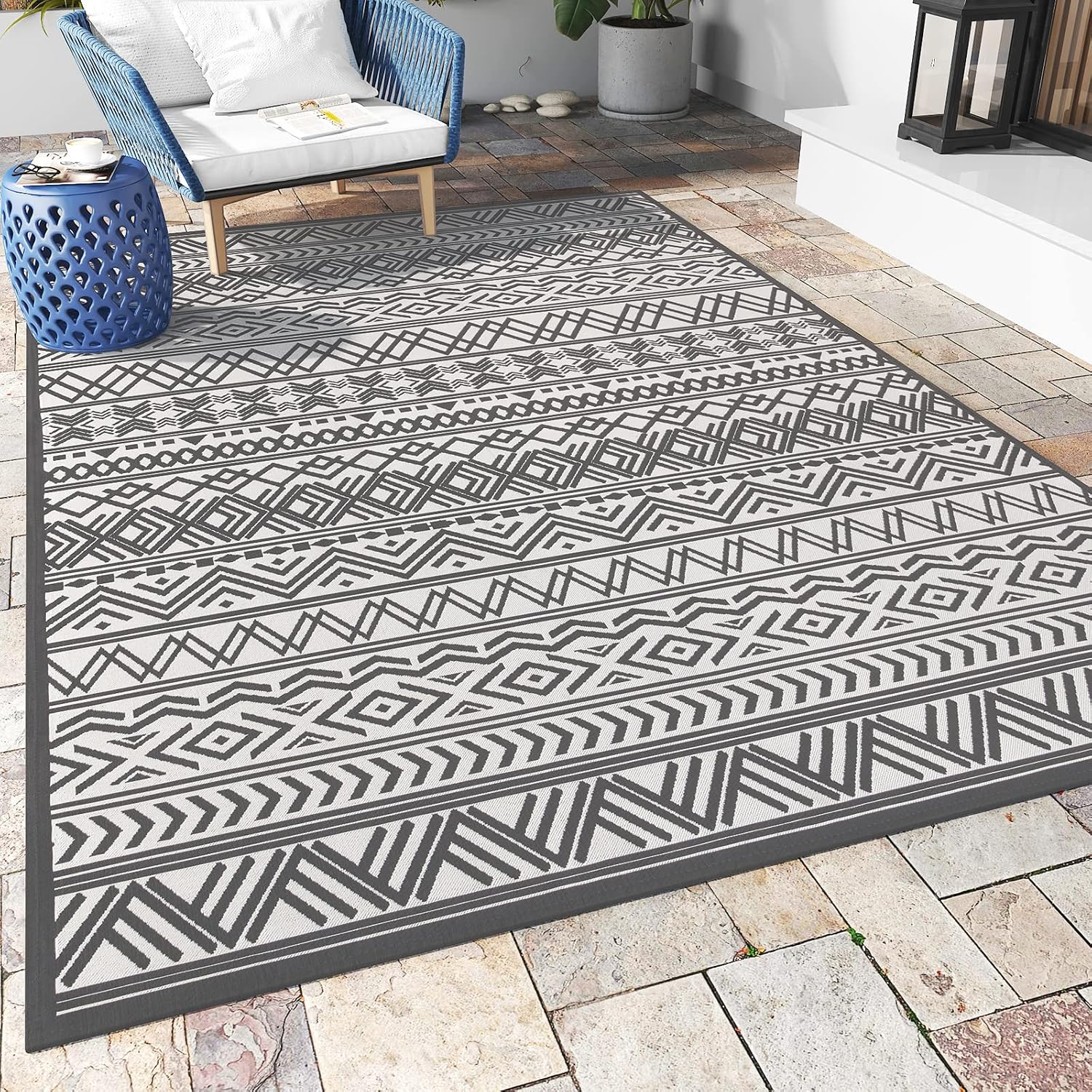 Detalle de MontVoo Weave Textured Boho Outdoor Rug, 6' x 9' Flatweave with Rubber Backing