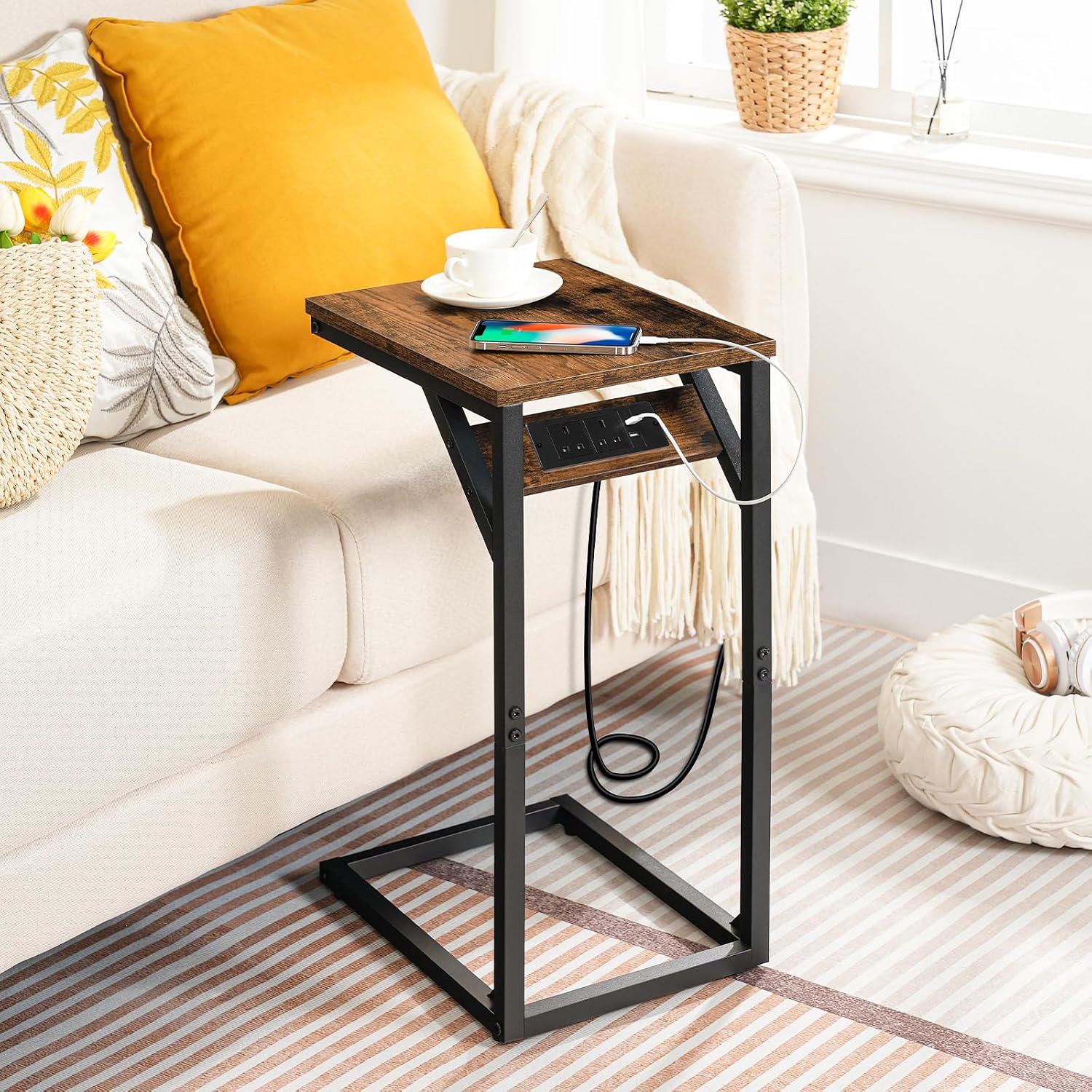 Thumbnail 1 de HOOBRO C Shaped Side Table with Charging Station (EBF07KSF01) – Rustic Brown & Black