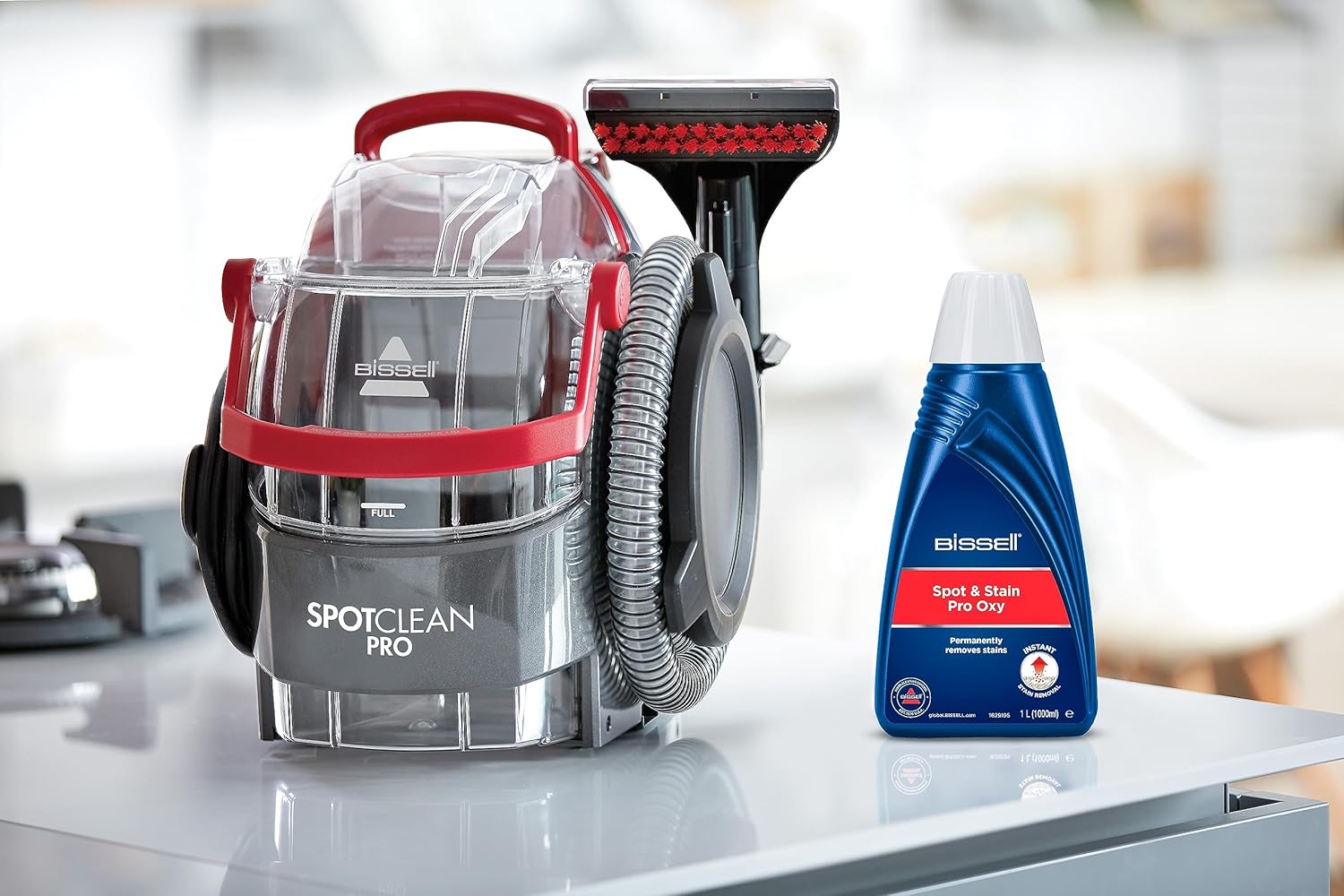 Detalle de BISSELL Spot & Stain Pro Oxy: Soluzione detergente per tappezzeria e tappeti portatili, 1L