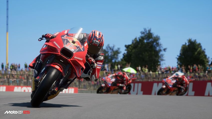 Detalle 2 de MotoGP25 Day One Edition videojuego oficial 2025