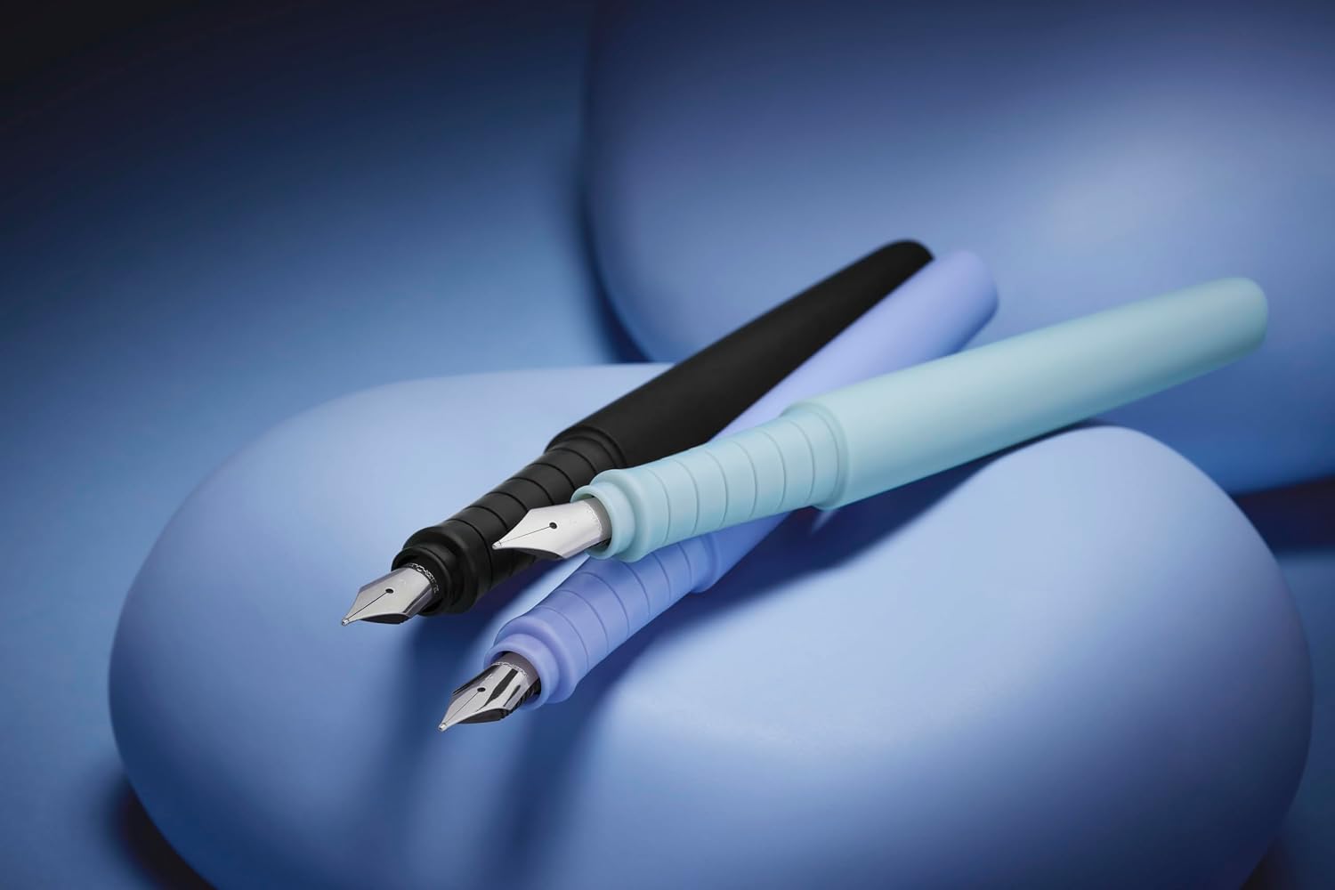 Detalle de Faber-Castell 241050 Set di Scrittura Poly Pen Nero – Penna Stilografica con Pennino Lungo e Penna a Sfera, Impugnatura Ergonomica