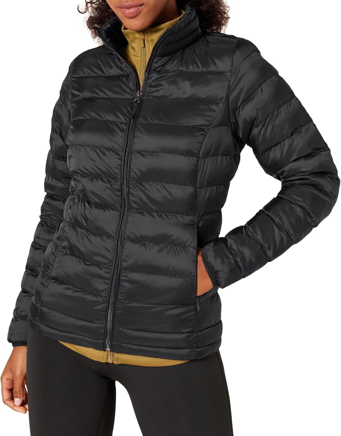 Detalle de Amazon Essentials Women's Lightweight Water-Resistant Packable Puffer Jacket (Plus Size)
