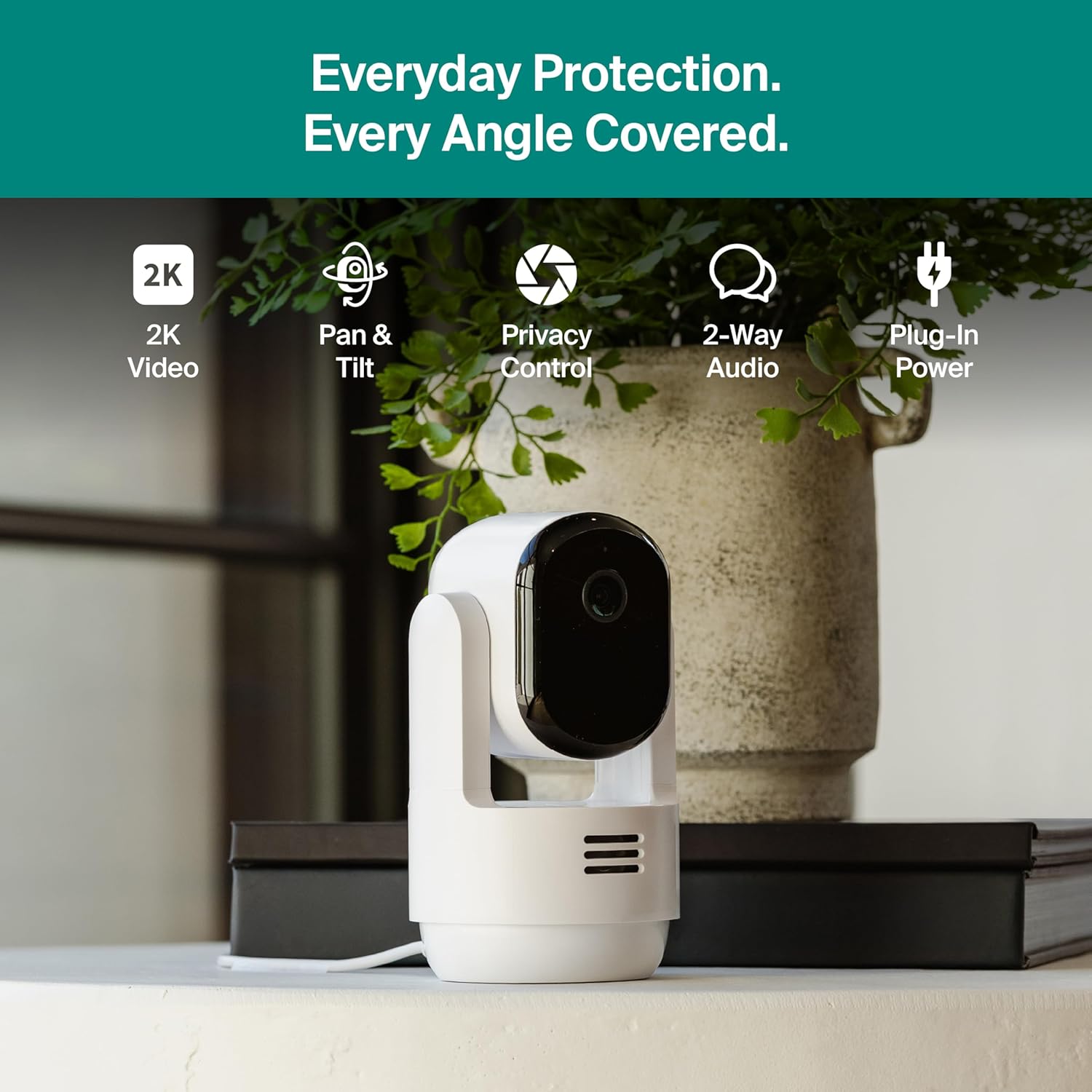Detalle 1 de Arlo indoor pan-and-tilt security camera 2K