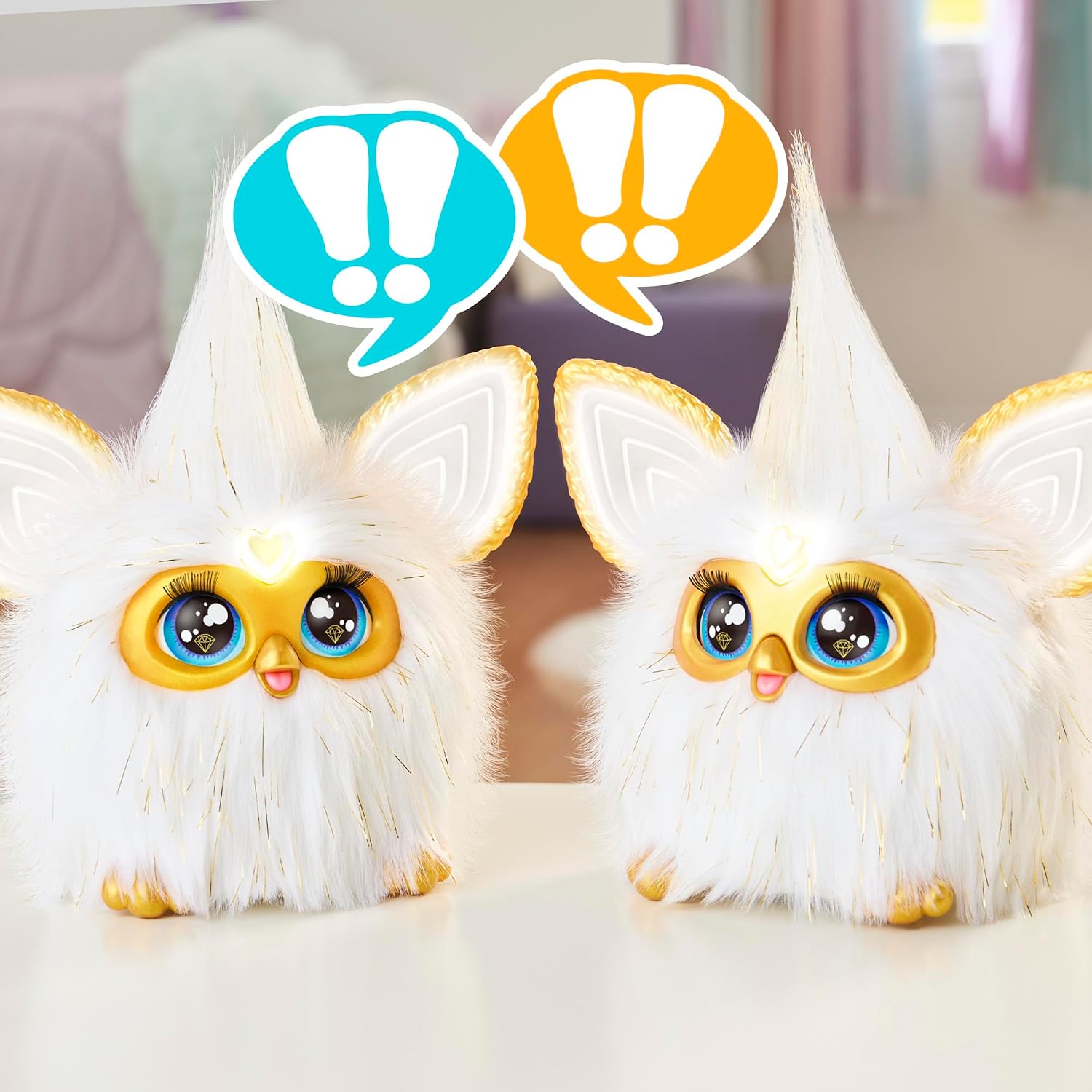 Detalle 2 de Furby Gold Glam 6-inch interactive plush