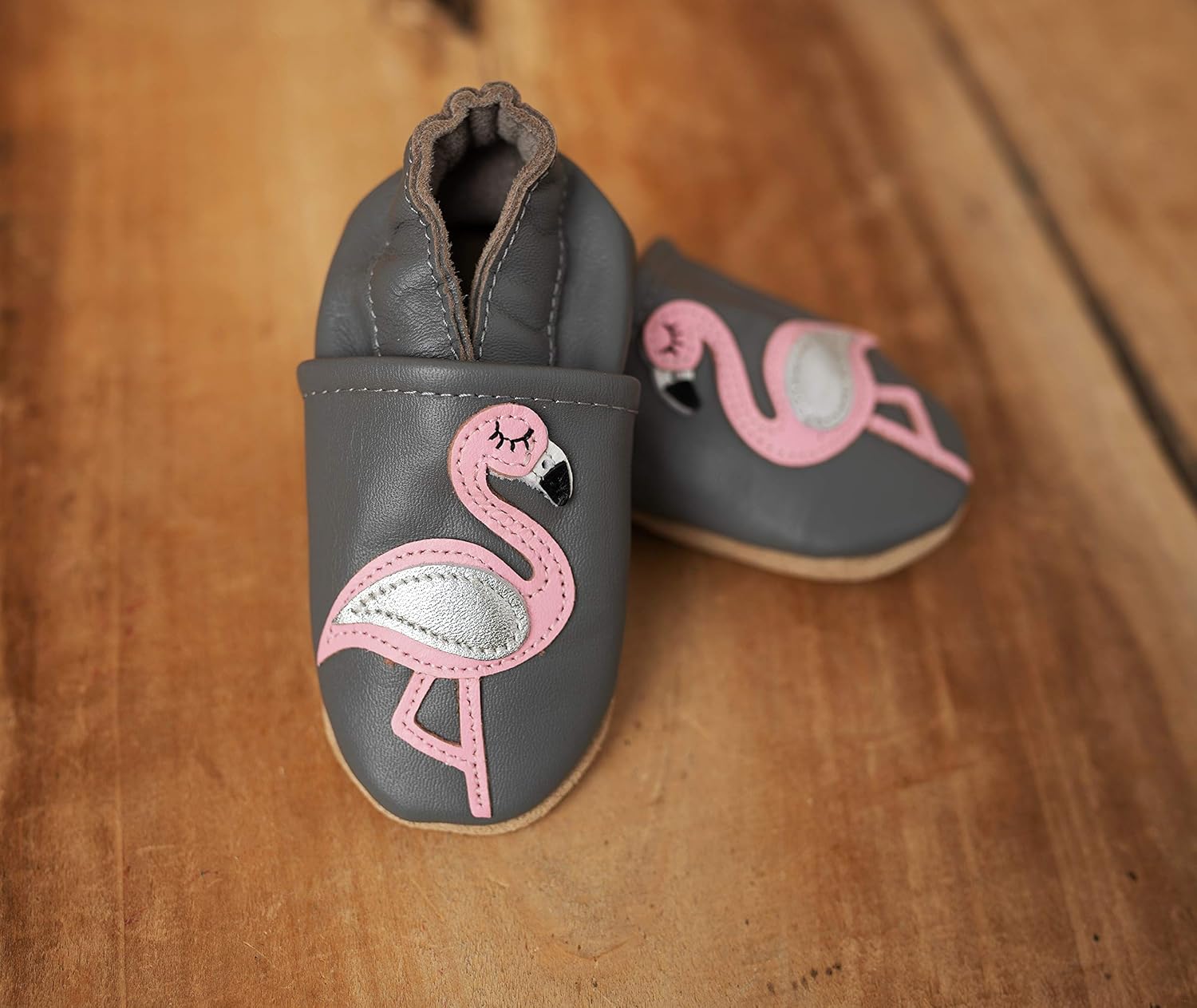 Thumbnail 1 de ENGEL + PIRATEN Krabbelschuhe: Hautnahes Laufgefühl für die Kleinsten