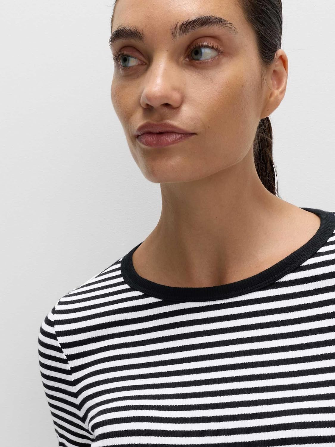Detalle de Marks & Spencer geribde damestop, slim fit met stretch en hoog katoenaandeel