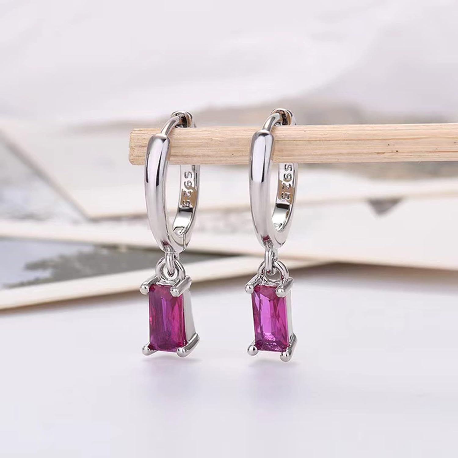 Detalle 2 de Orecchini a cerchio con pendenti 14K, 2 paia