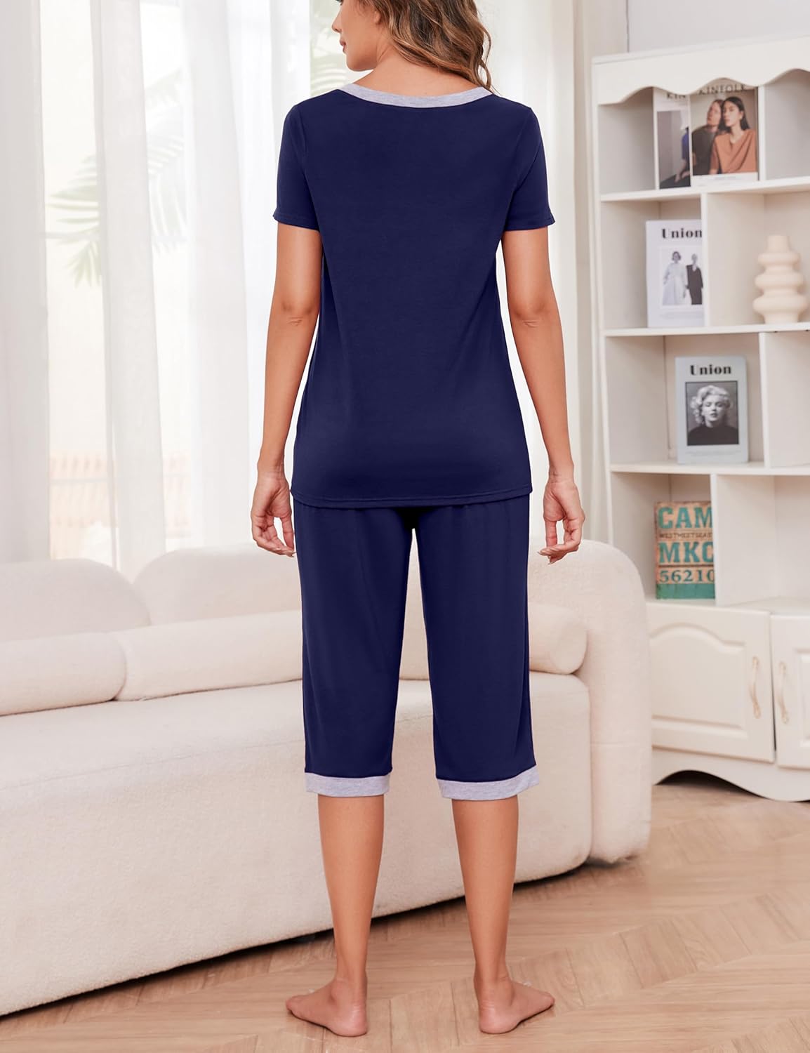 Thumbnail 2 de Damen-Schlafanzug Zweiteiler Actcat mit V-Ausschnitt, Kurzarm-Top & 3/4-Hose
