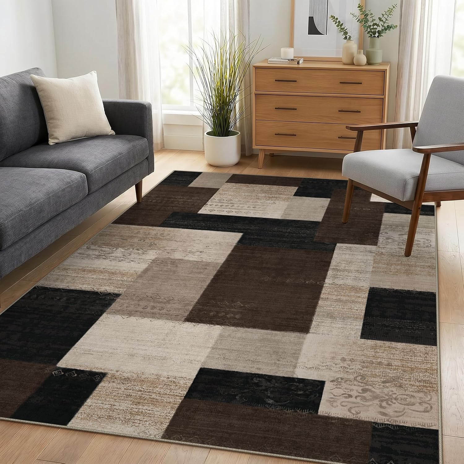 Detalle de Hroza 5' x 7' Washable Area Rug, Brown Geometric Faux Wool, Low Pile