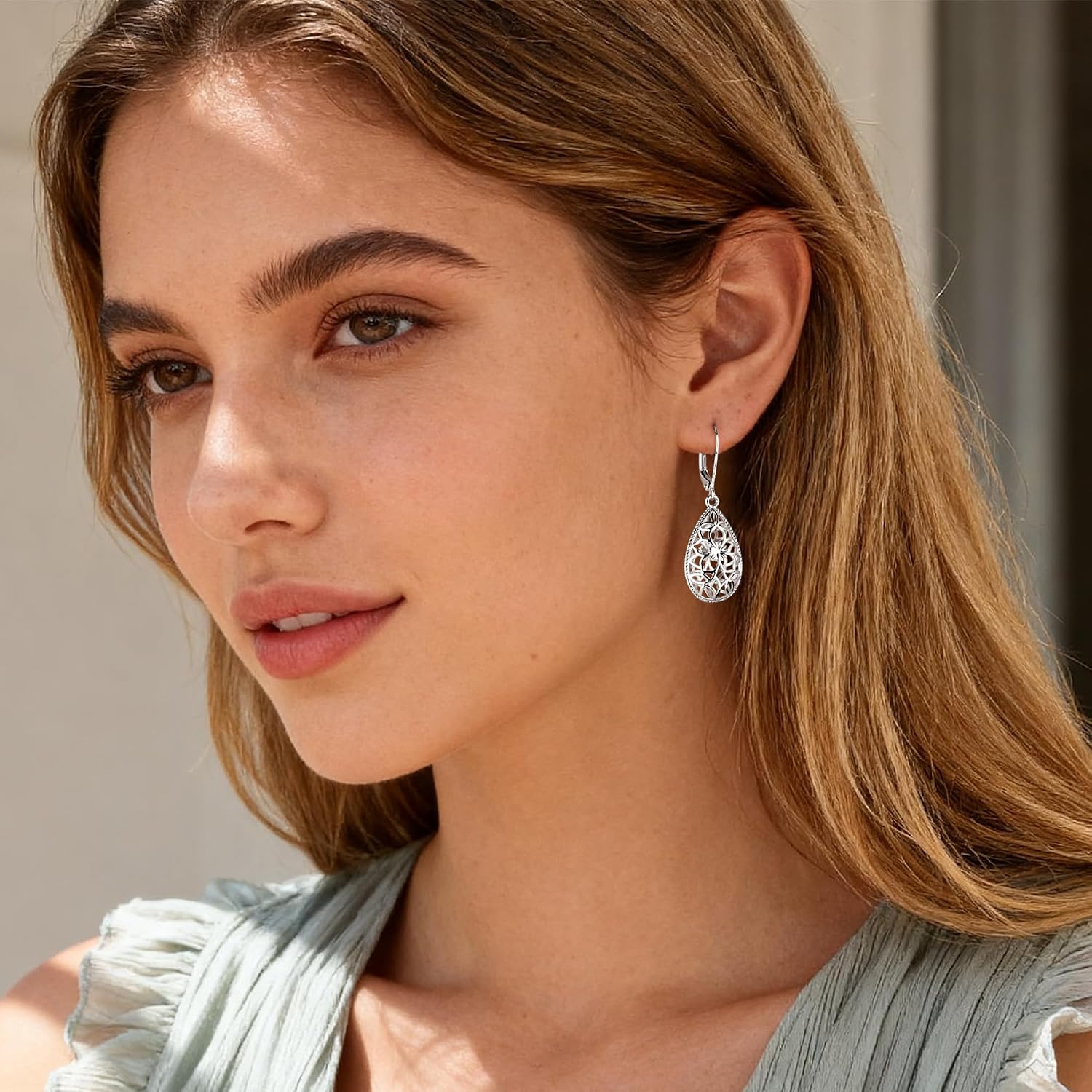 Detalle 1 de Teardrop Earrings, Silver-Plated Brass