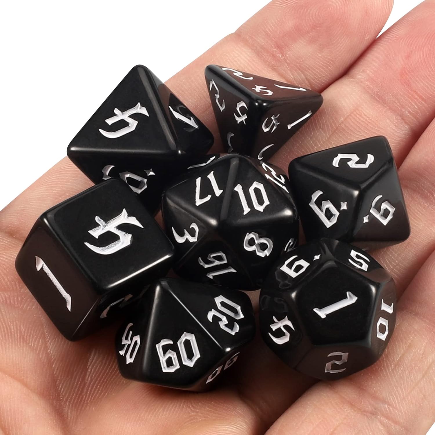 Detalle 2 de Set di dadi poliedrici QMAY DND da 7 pezzi (D20, D12, D10, D8, D6, D4) con sacchetto in velluto
