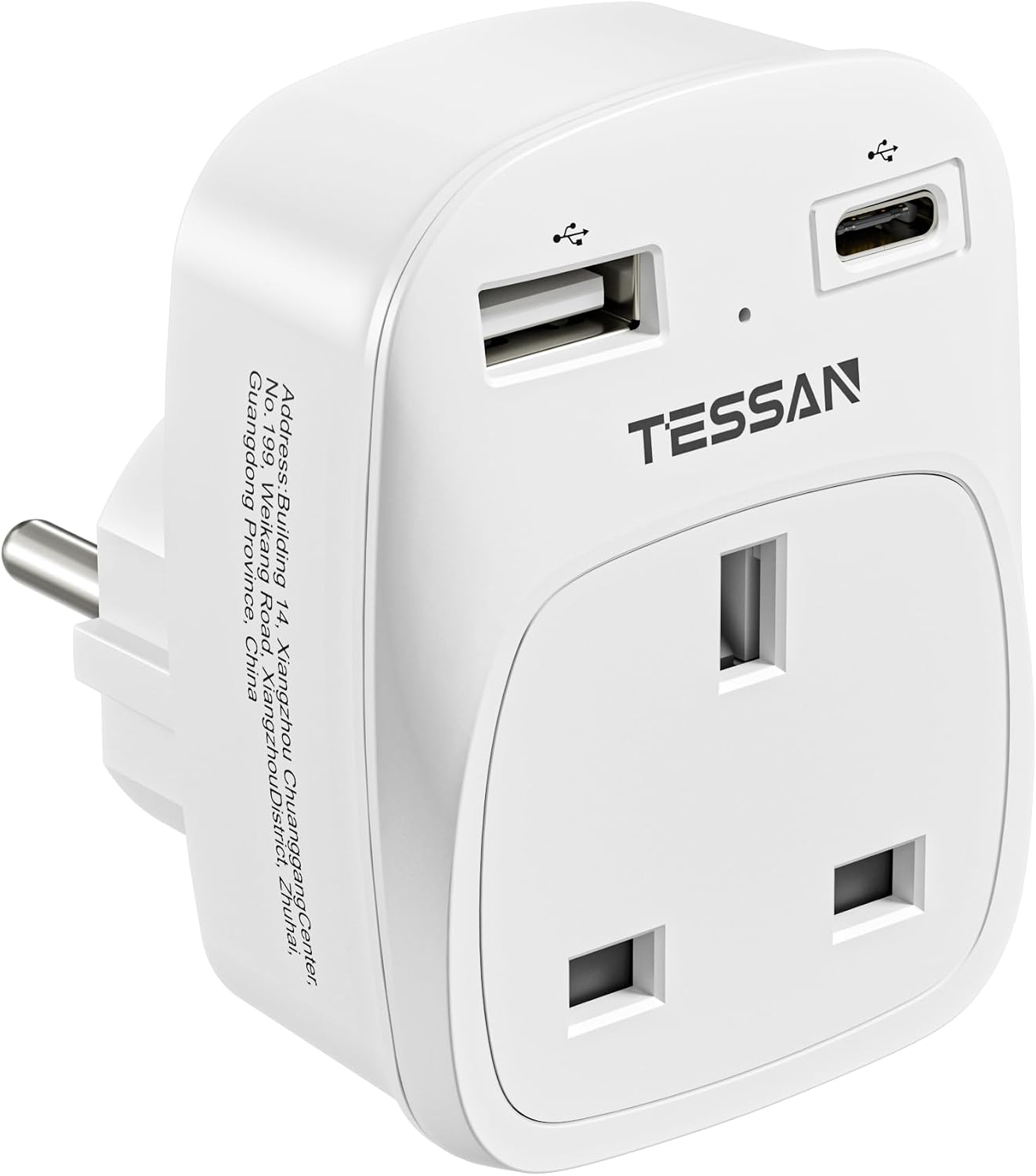Detalle de UK to Europe travel plug adapter with 2 USB