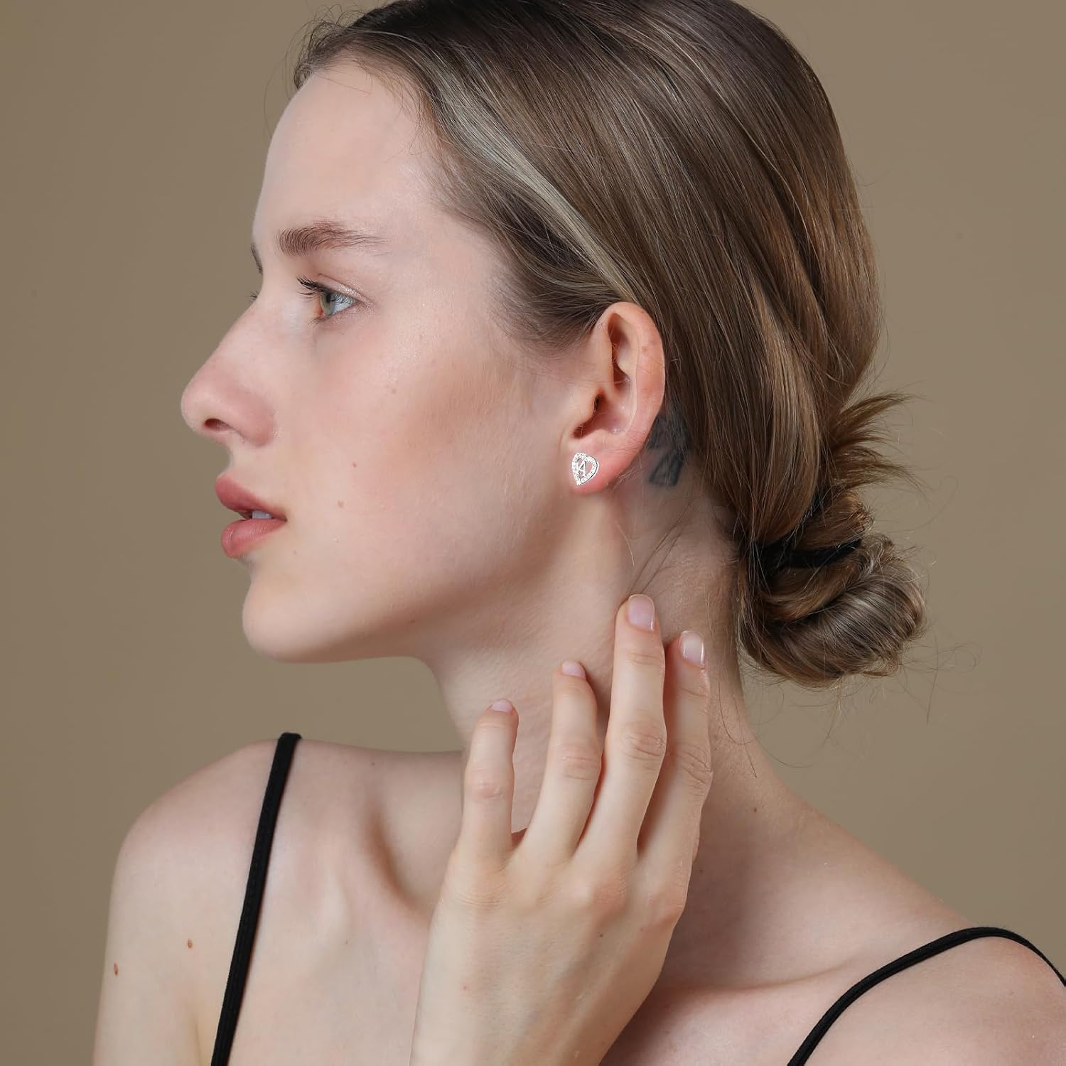 Thumbnail 3 de Miss Chipmunk Heart Stud Earrings