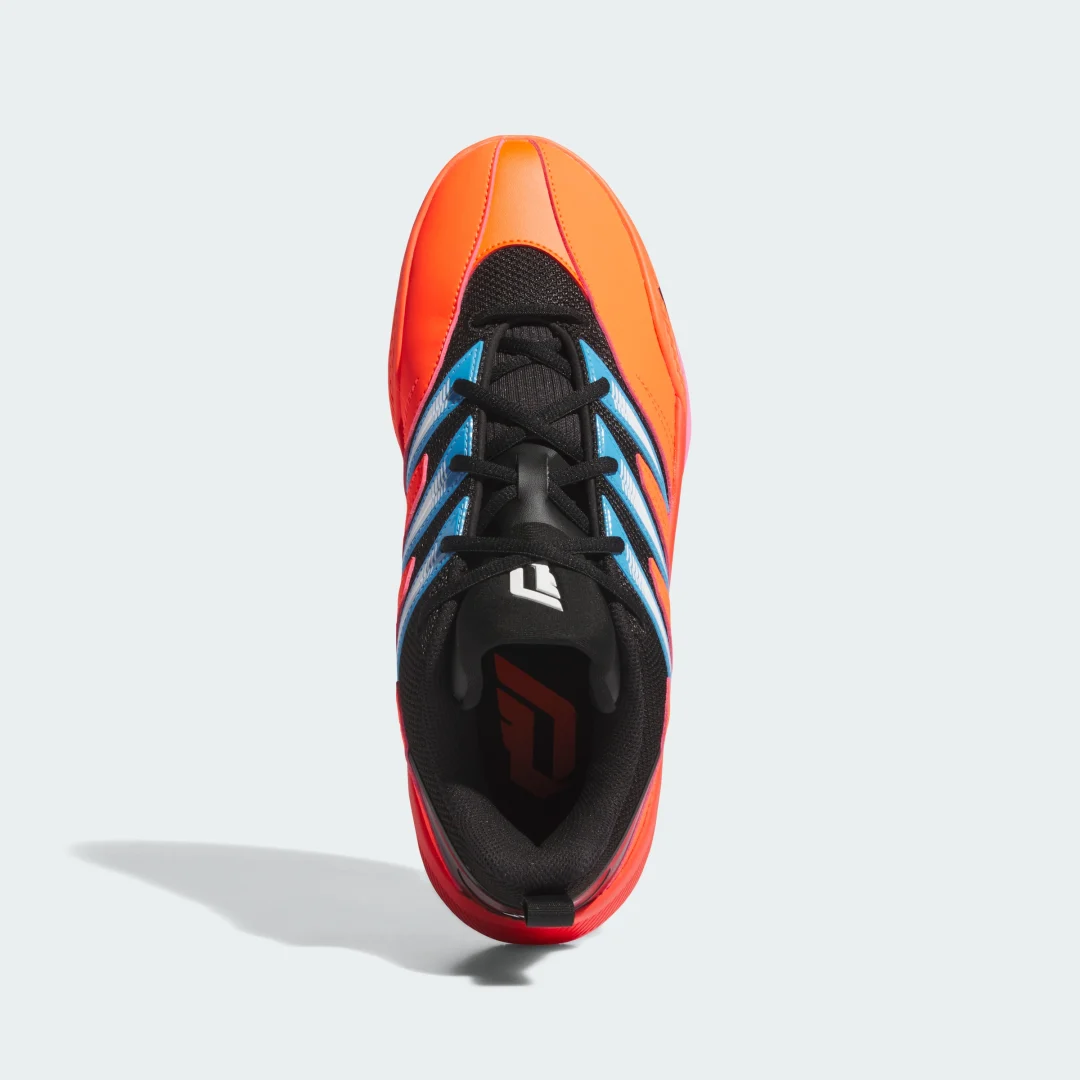 Detalle 2 de Zapatilla Adidas Dame Certified Low 3: estilo y comodidad en rojo