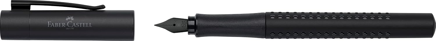 Detalle de Faber-Castell Set Stilo Sfera Grip Edition All Black: regalo elegante in astuccio metallico
