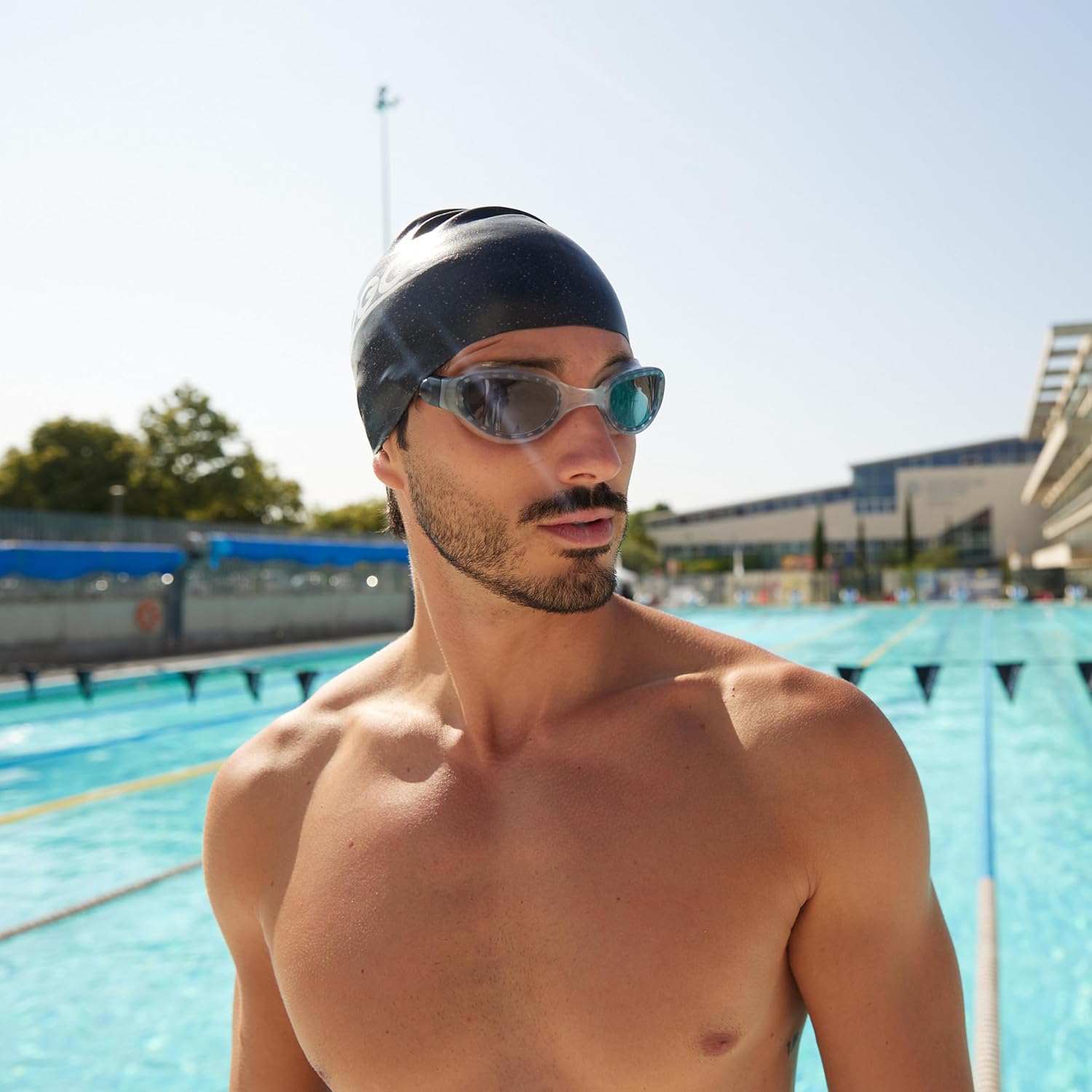 Detalle 2 de Zoggs Panorama Swim Goggles with Tinted Lenses