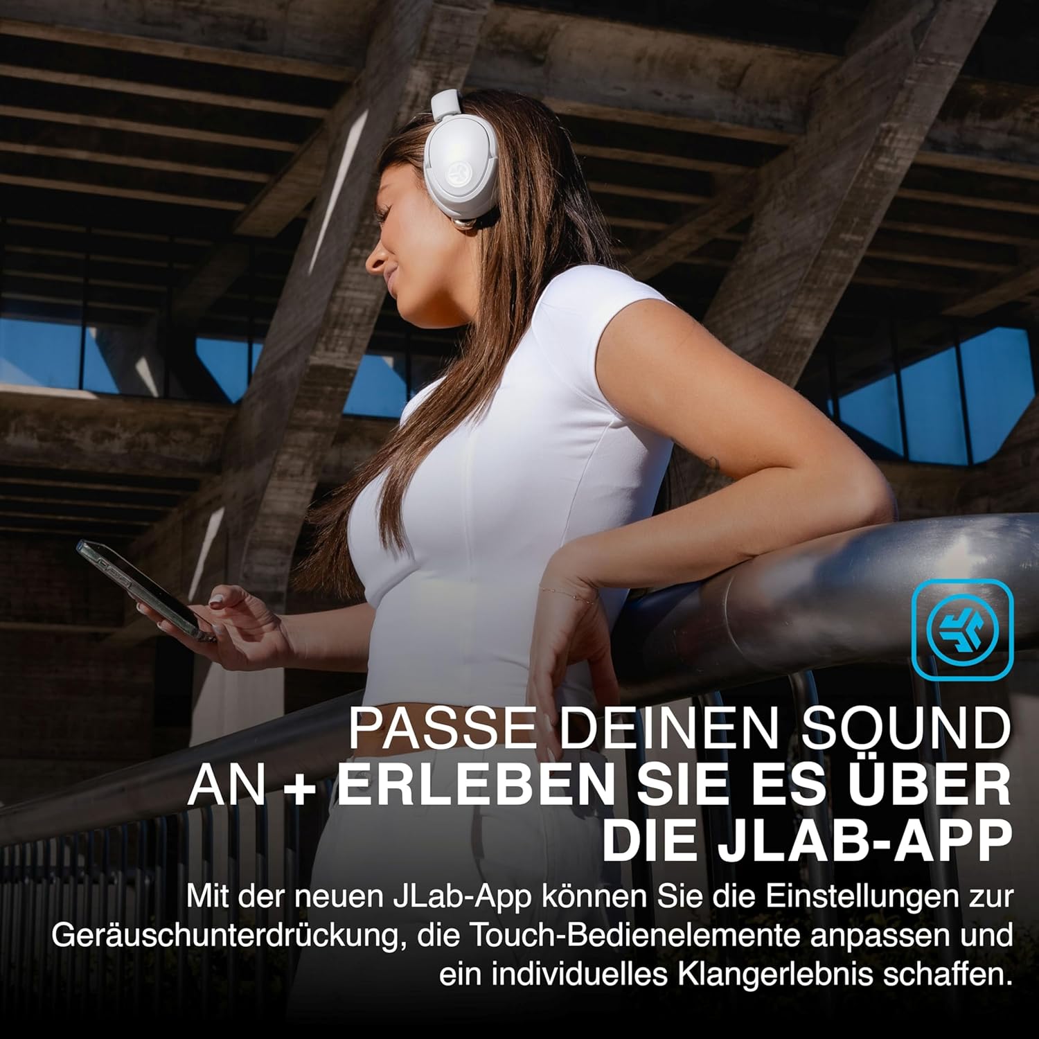 Thumbnail 3 de JLab JBuds LUX ANC Over-Ear Bluetooth-Kopfhörer mit Mikrofon, Hybrid ANC und 70+ Std. Laufzeit (Wolkenweiß)