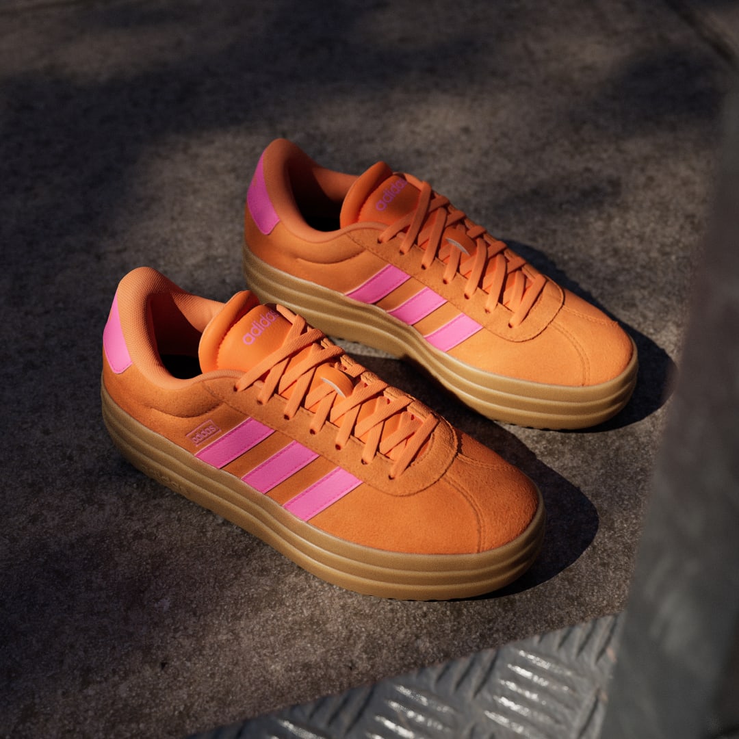 Detalle 2 de Zapatilla VL Court Bold de Adidas – naranja, para estilo casual y juego urbano