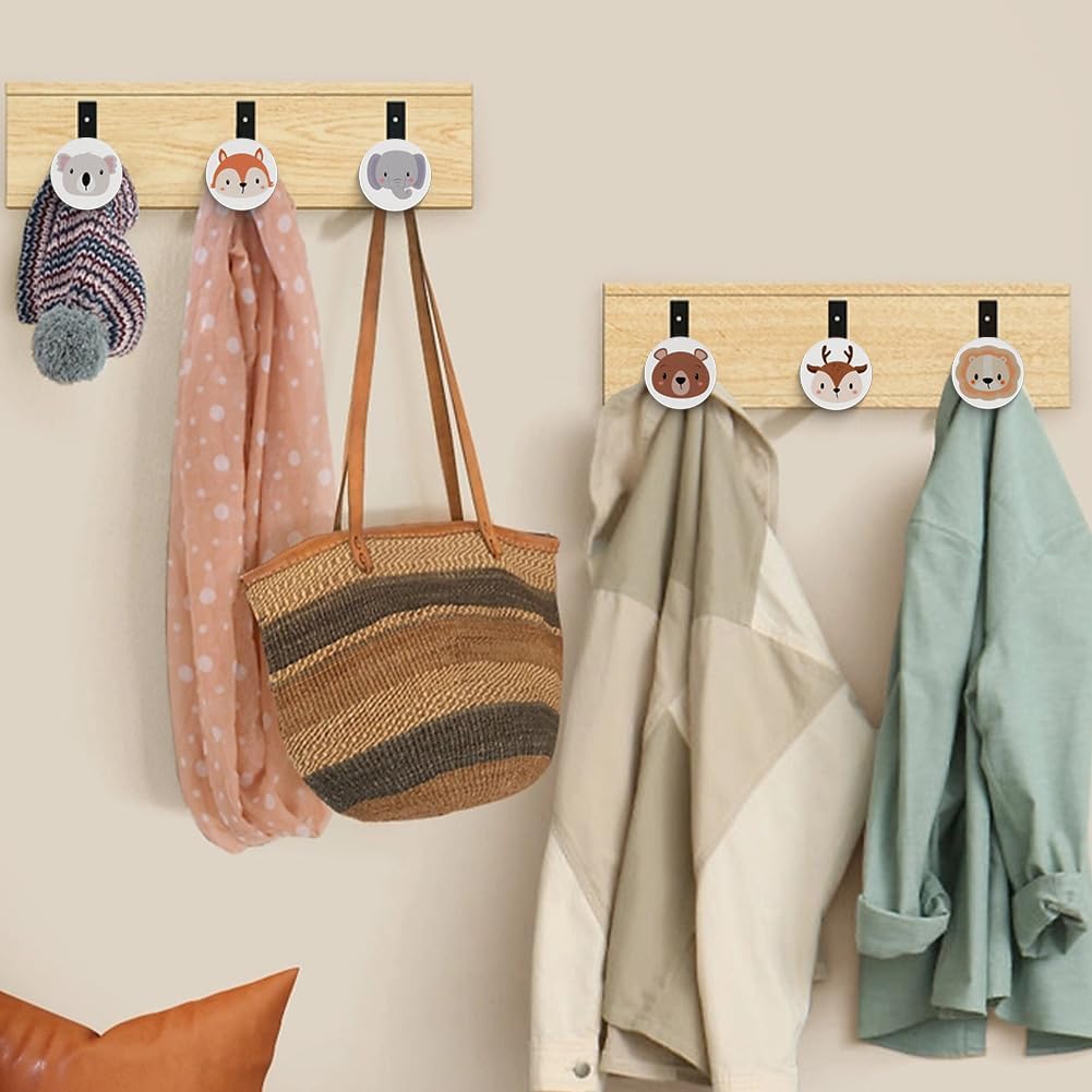 Detalle de Aolso Pomelli in legno per armadietti – 6 maniglie con motivi animali e viti incluse