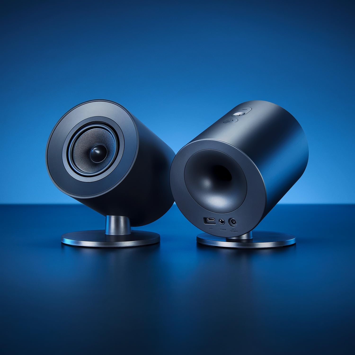 Thumbnail 1 de Razer Nommo V2 X Gaming-Lautsprecher (2.0) mit THX Spatial Audio und 3-Zoll-Full-Range-Treibern – Schwarz