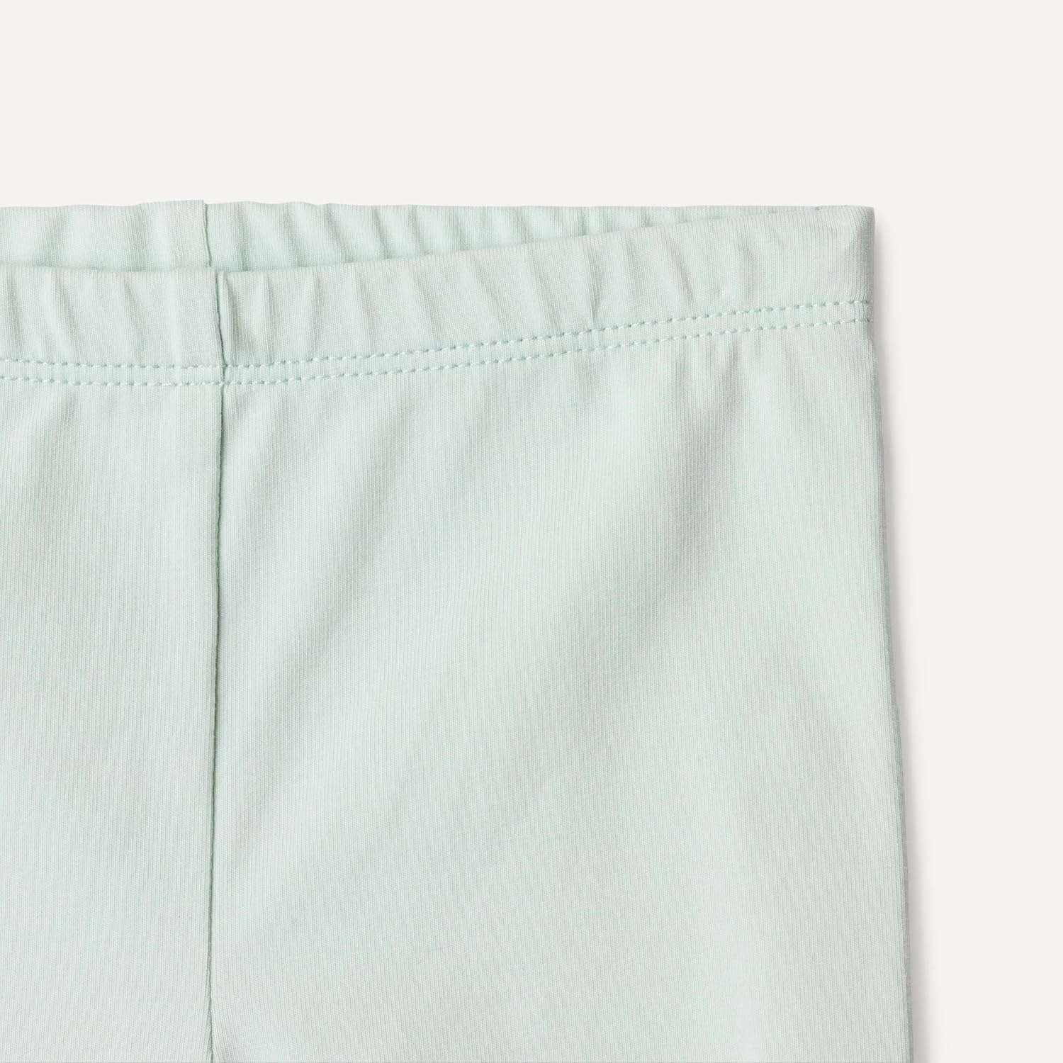 Thumbnail 3 de Amazon Essentials Toddlers and Baby Girls' Cotton Breathable Pull-on Bike Shorts (Pack of 3)
