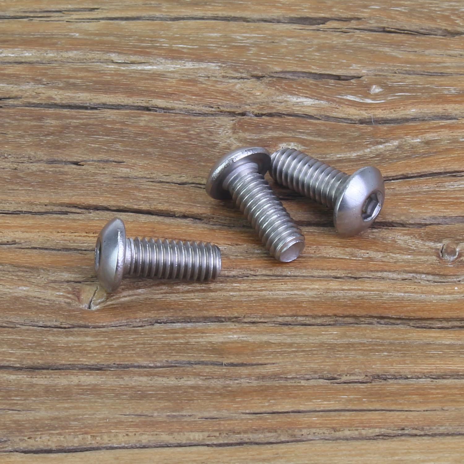 Detalle de Sutemribor M4 x 10mm Button Head Socket Cap Screws, 304 Stainless Steel