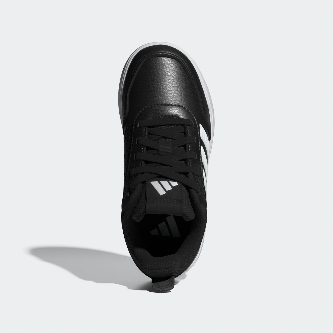 Detalle 2 de Adidas TENSAUR SPORT 3.0 K – Zapatilla negra para entreno y uso diario