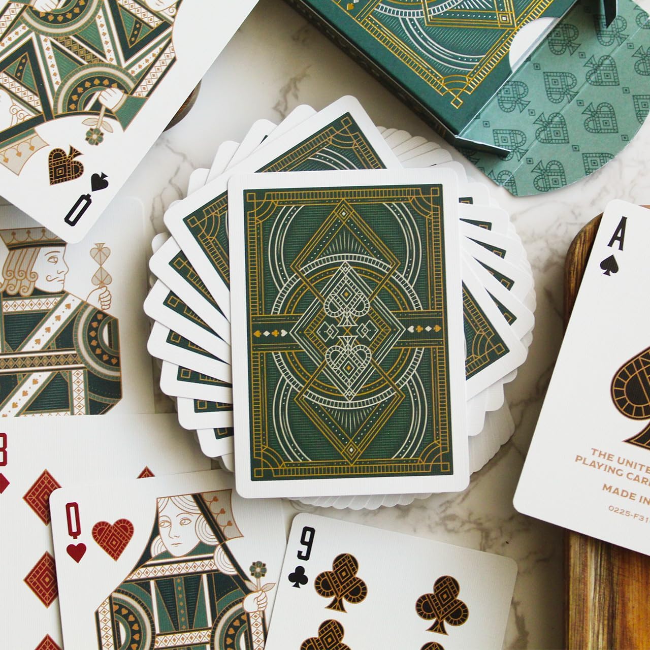 Thumbnail 4 de Bicycle Byzantine Designer-Spielkarten (Poker, Skat) – White