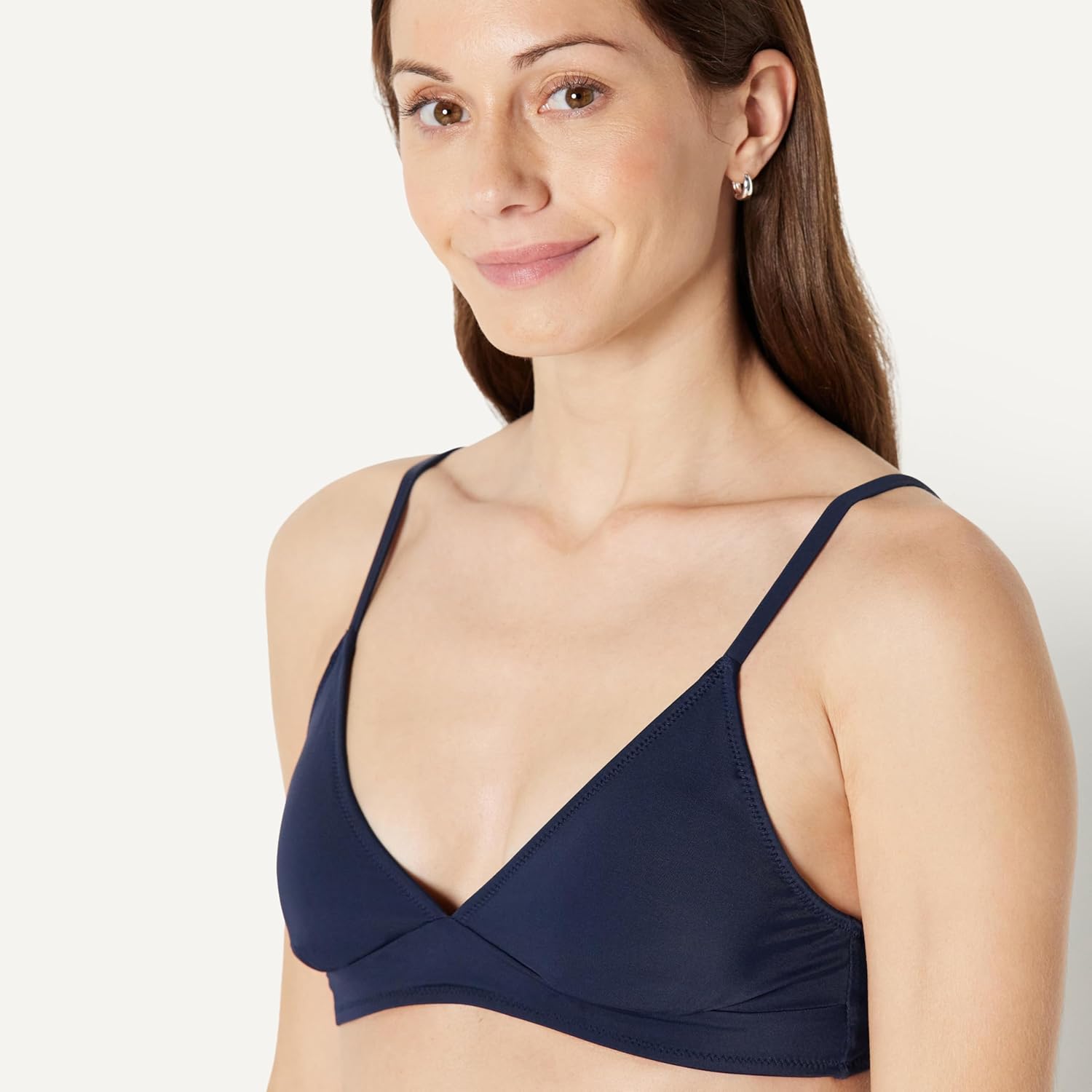 Thumbnail 3 de Amazon Essentials Femme Haut de Maillot de Bain Classique Triangle - Soutien Léger